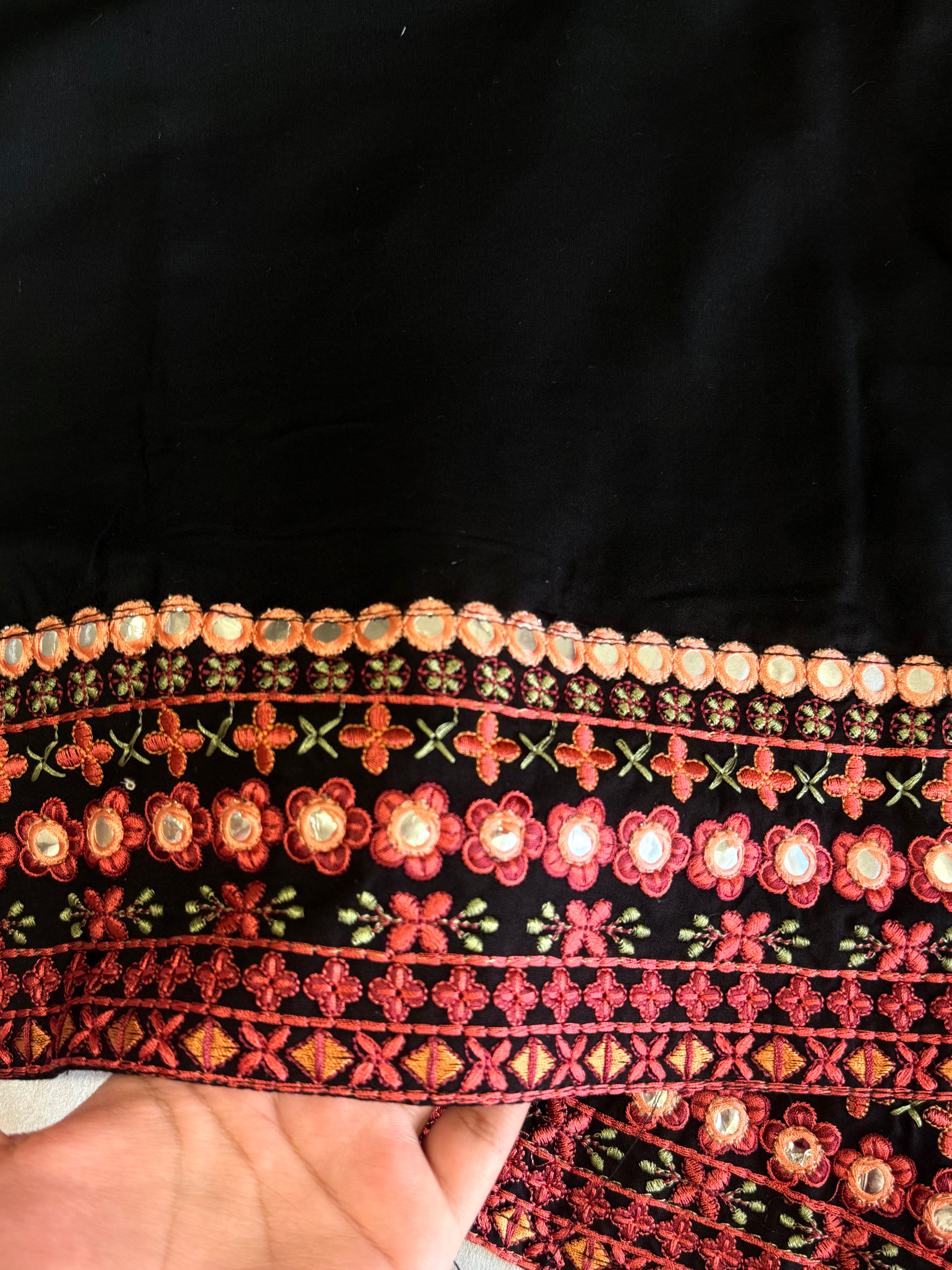 AYZAL LAWN EMBROIDERY SUIT 1