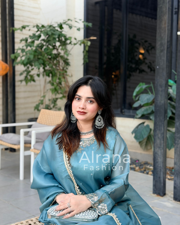 PARO FARSHI HANDWORK SUIT