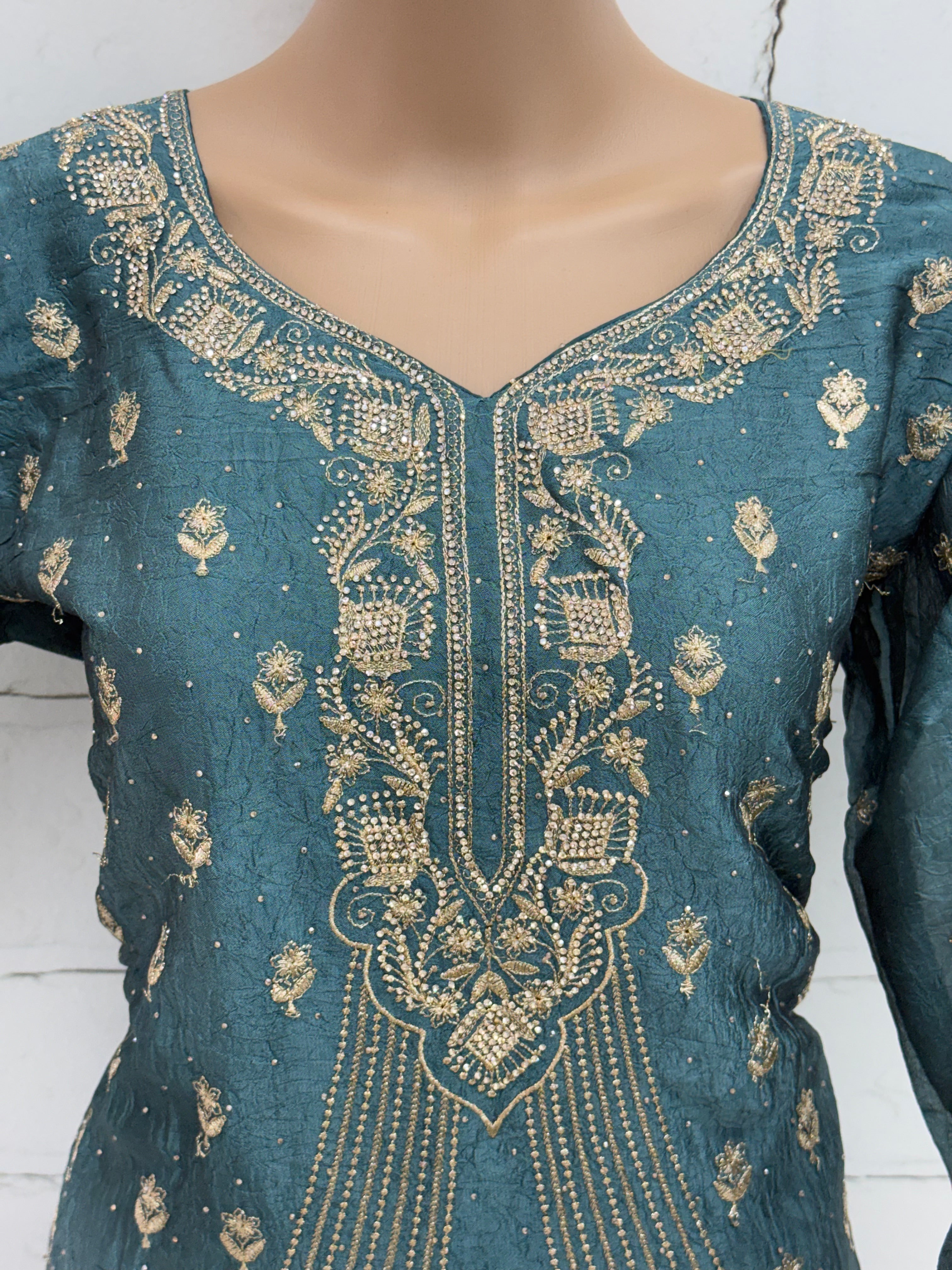 RUHEENA EMBROIDERY PLAZO SUIT 4