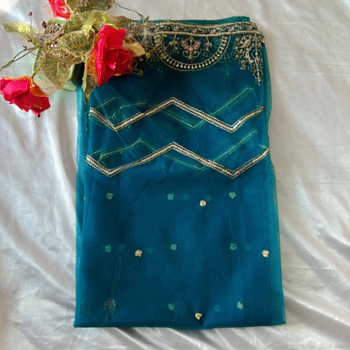 BLUE VELVET EMBROIDERY SUIT F 17011