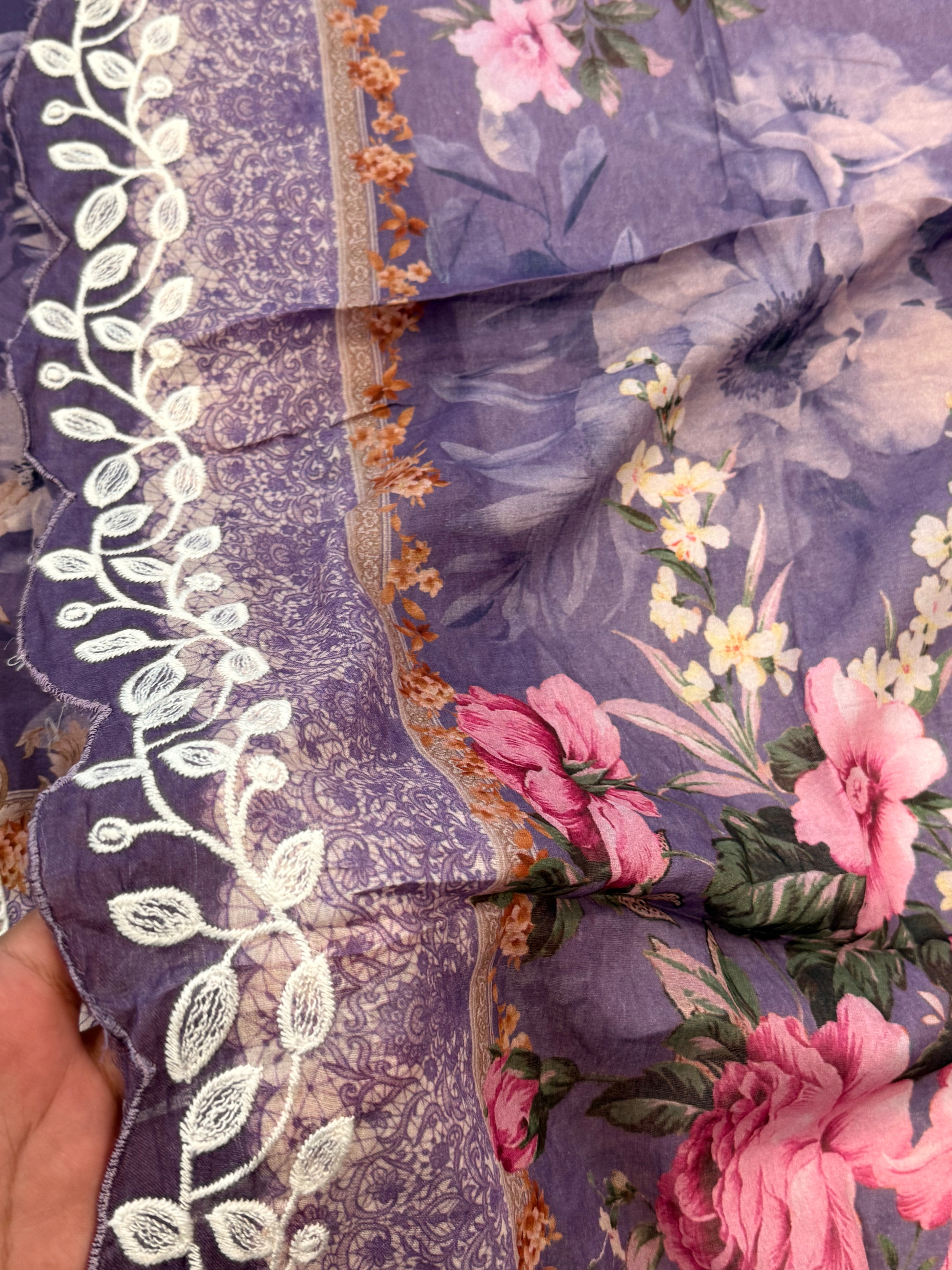BINSAEED LAWN EMBROIDERY READYMADE SUIT 1