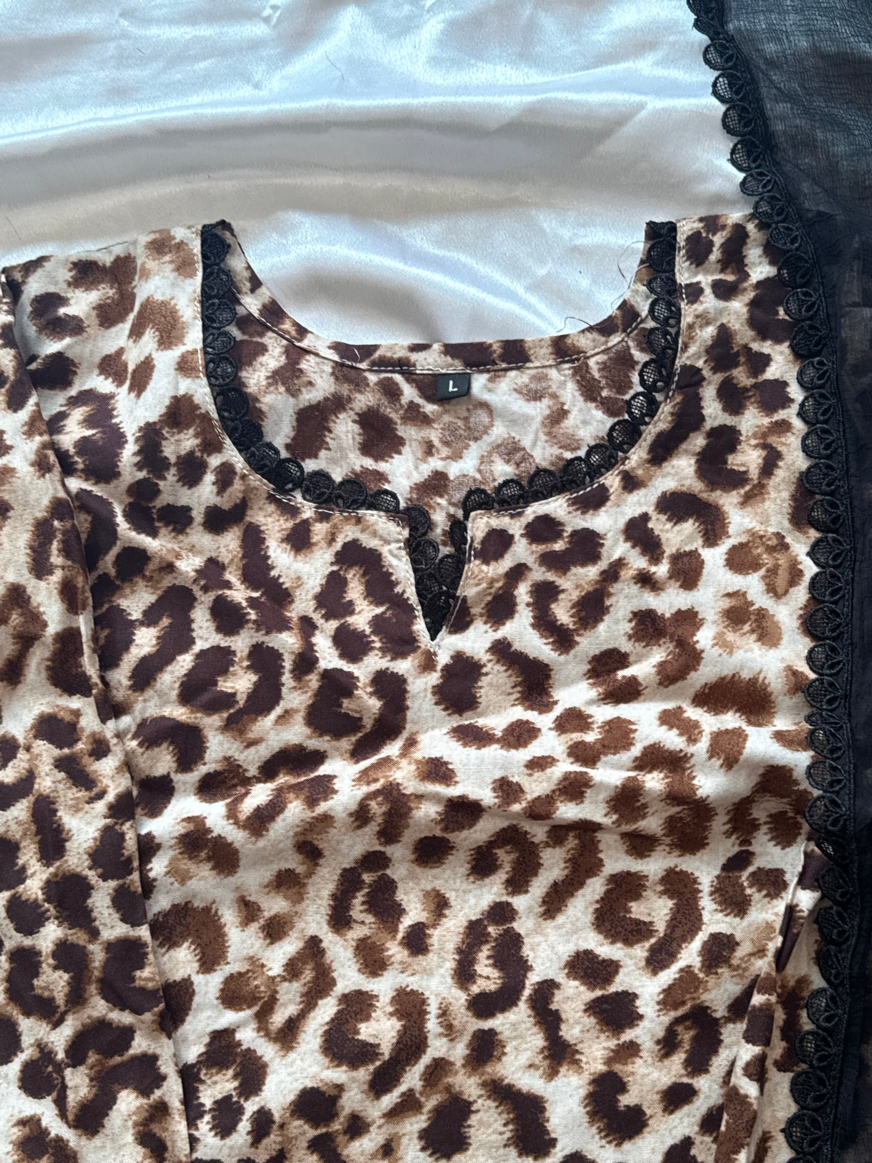 CHEETA FARSHI READYMADE SUIT 3