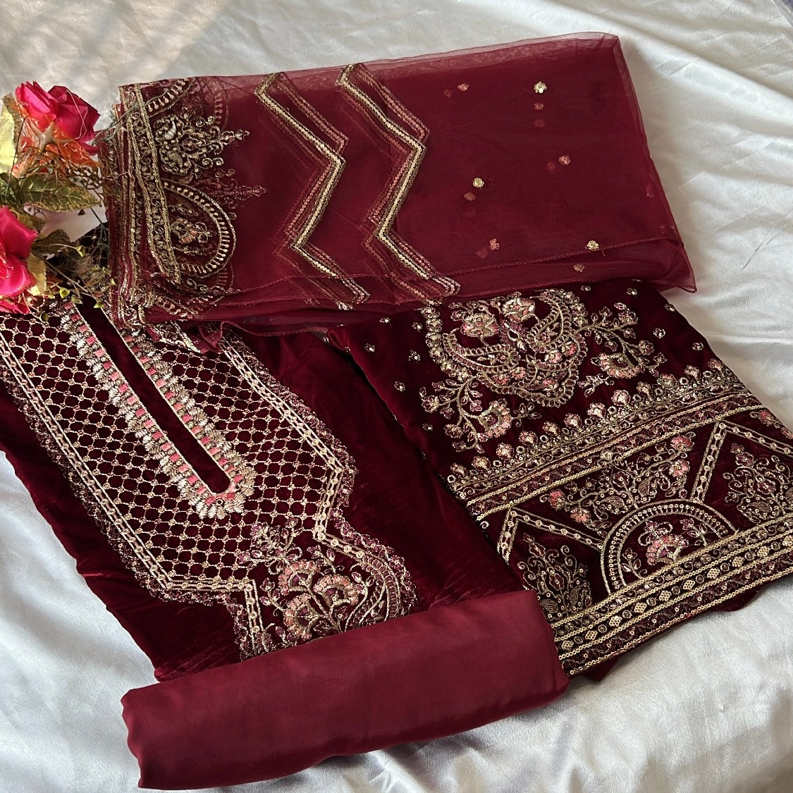 MAROON VELVET EMBROIDERY SUIT F 17011