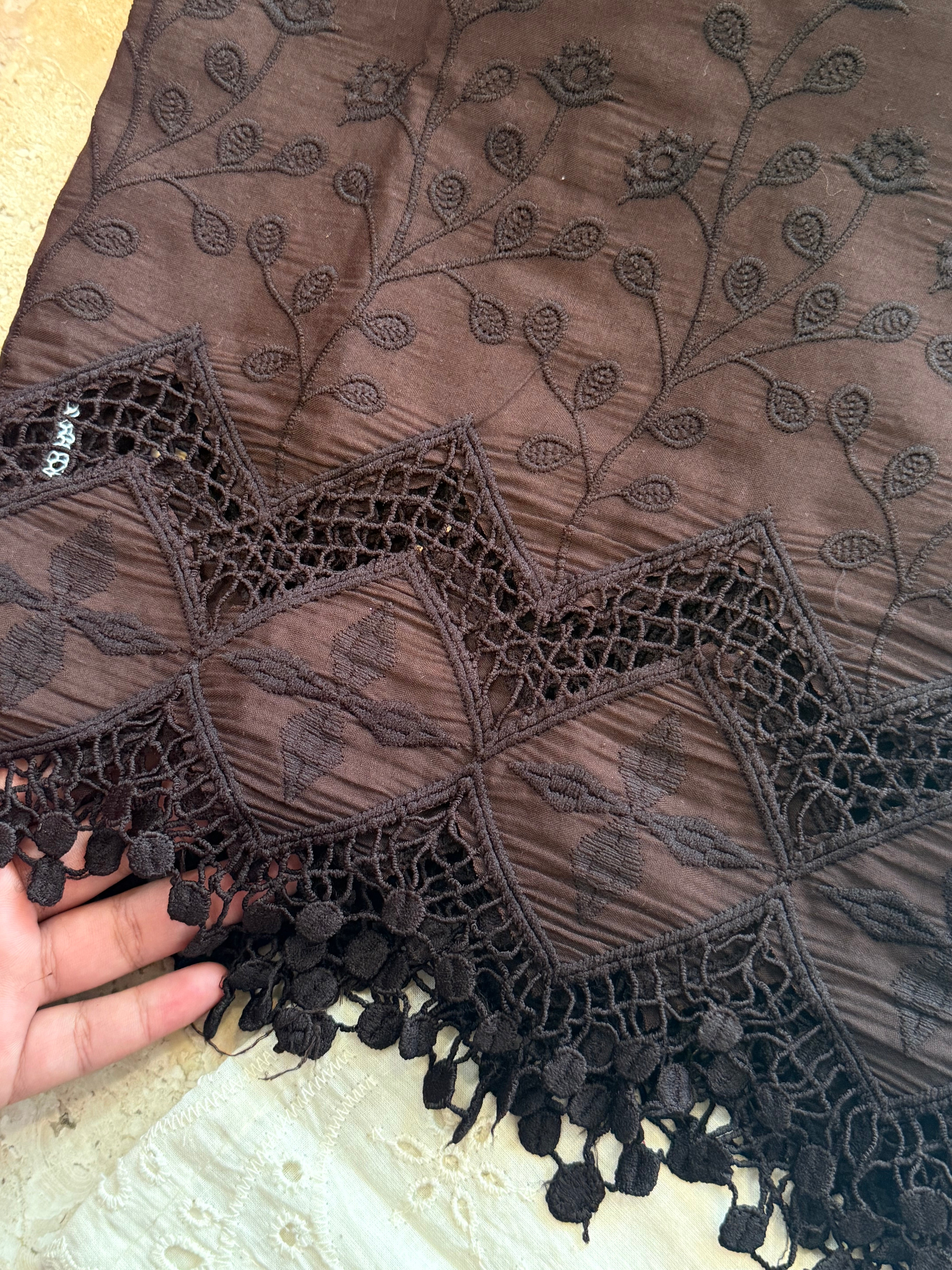 HAKOBA FARSHI SHALWAR SUIT 2