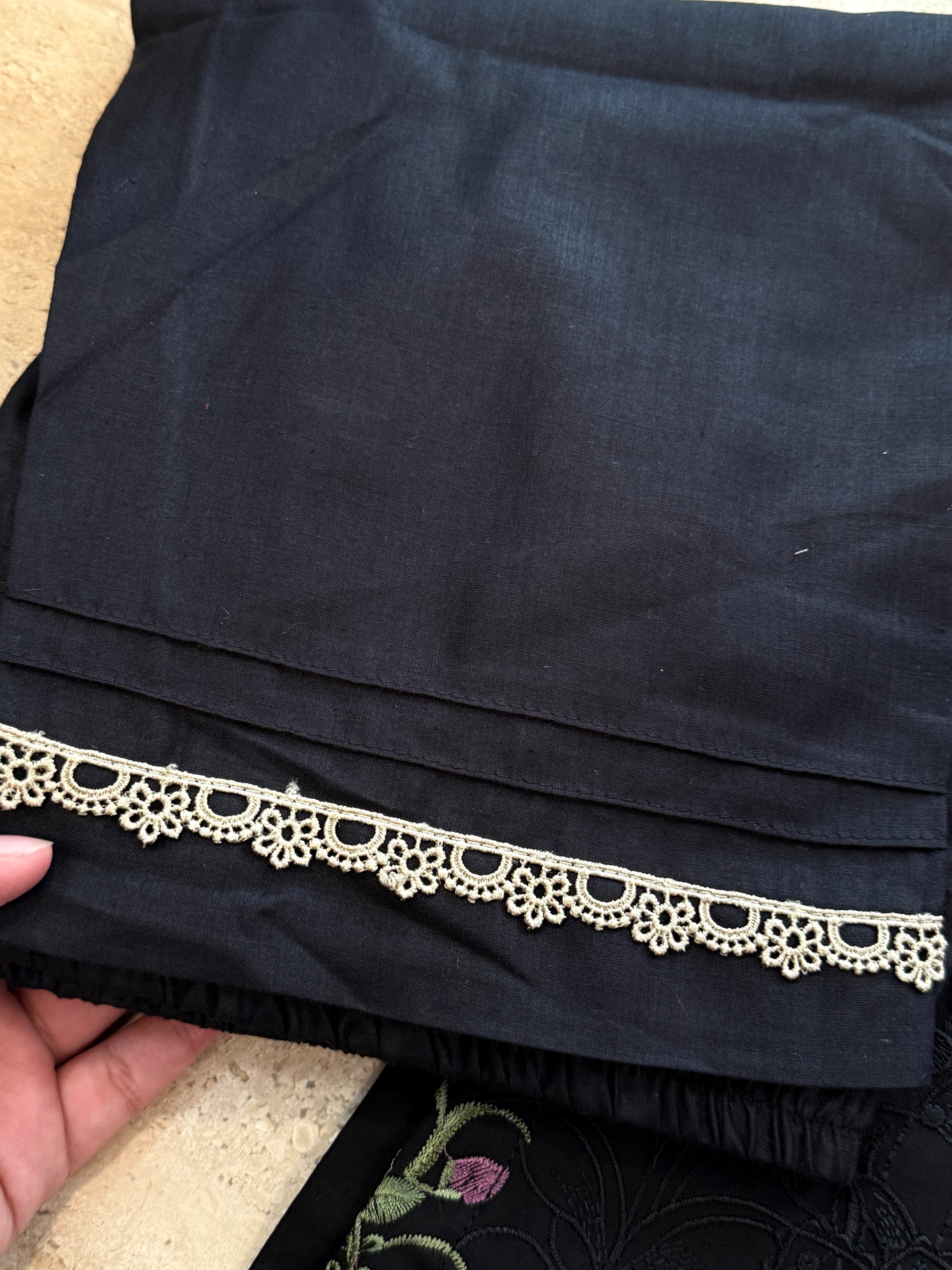 YUMNA BLACK READYMADE SUIT