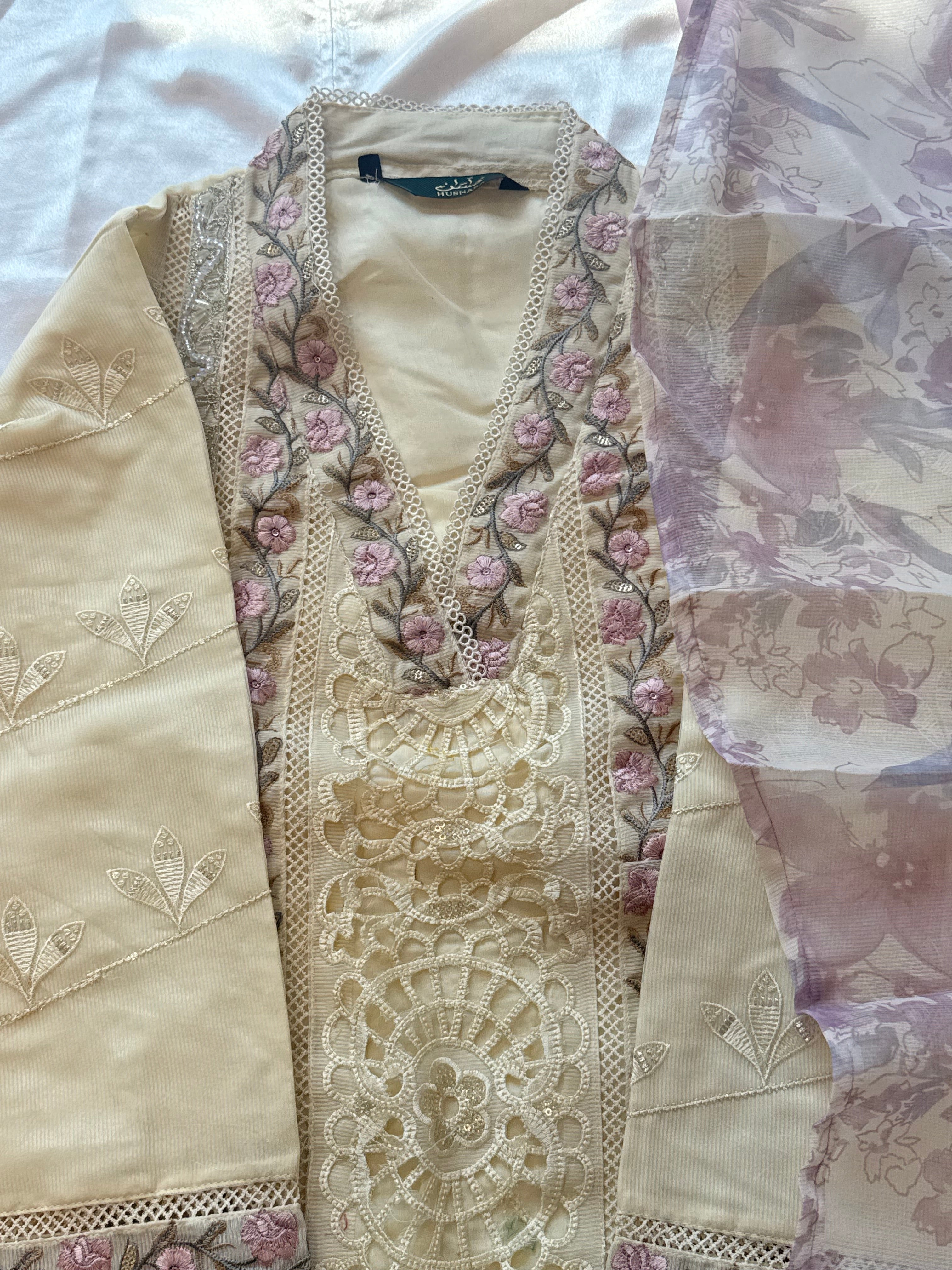 RUHI ORGANZA READYMADE SUIT 5 Q