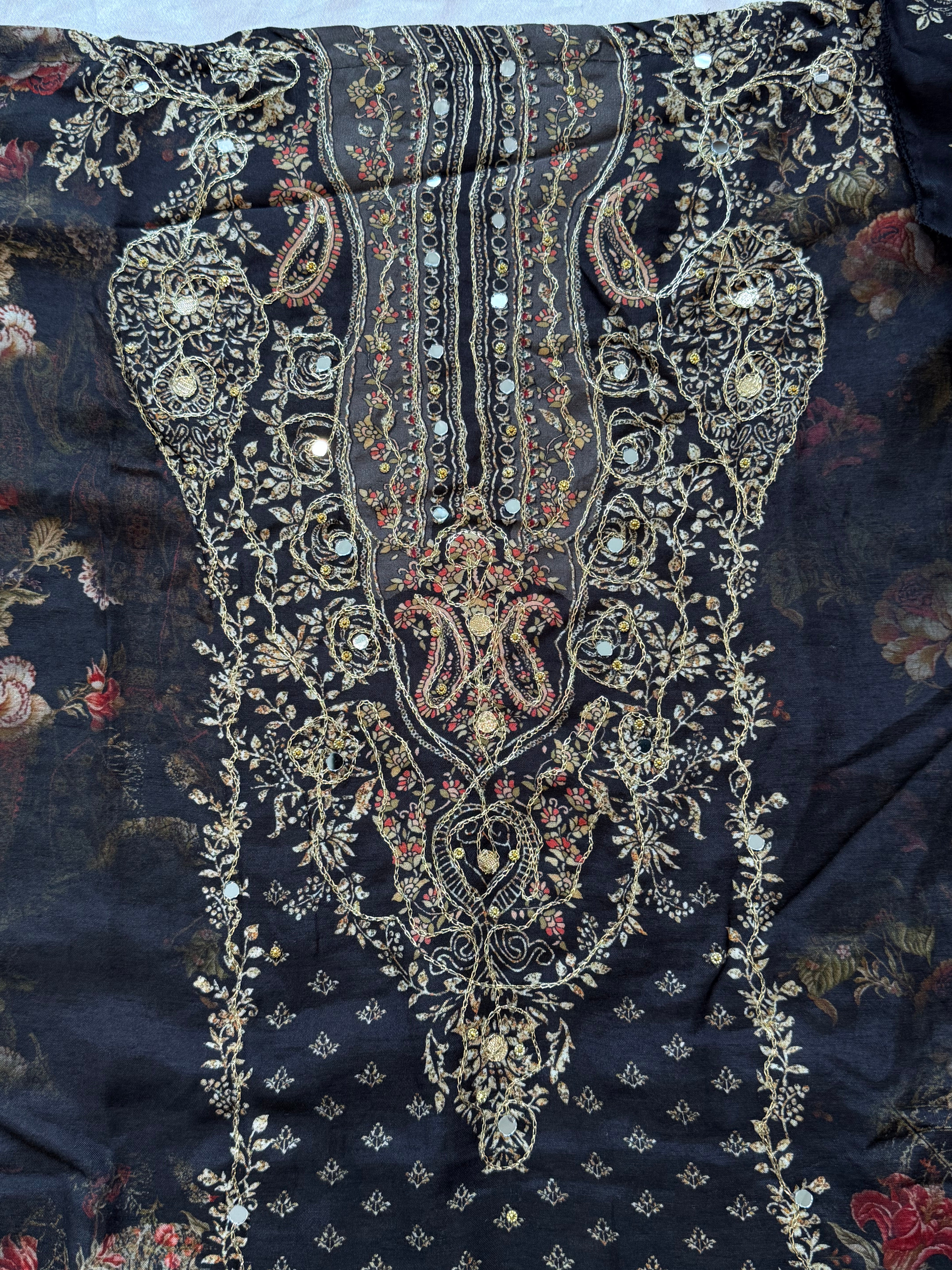 MUSLIN HAND EMBROIDERY SUIT