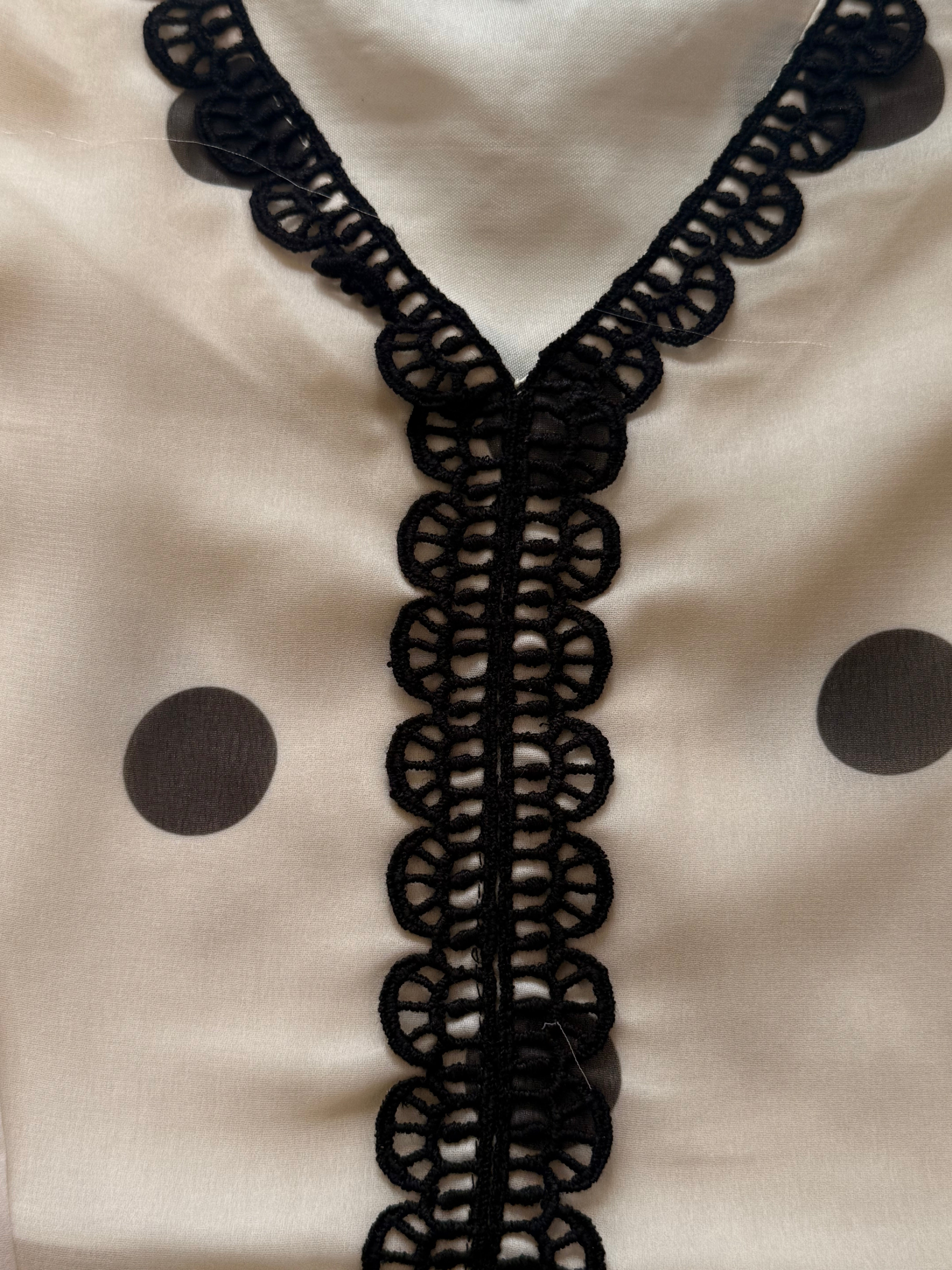 POLKA DOT GEAOGETTE FARSHI SHALWAR SUIT Q