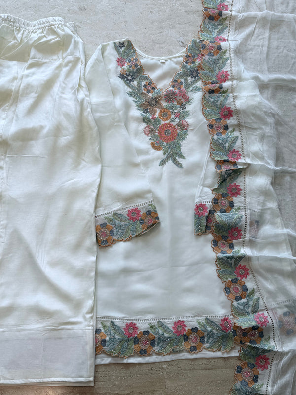 AFREEN FARSHI HANDWORK SUIT
