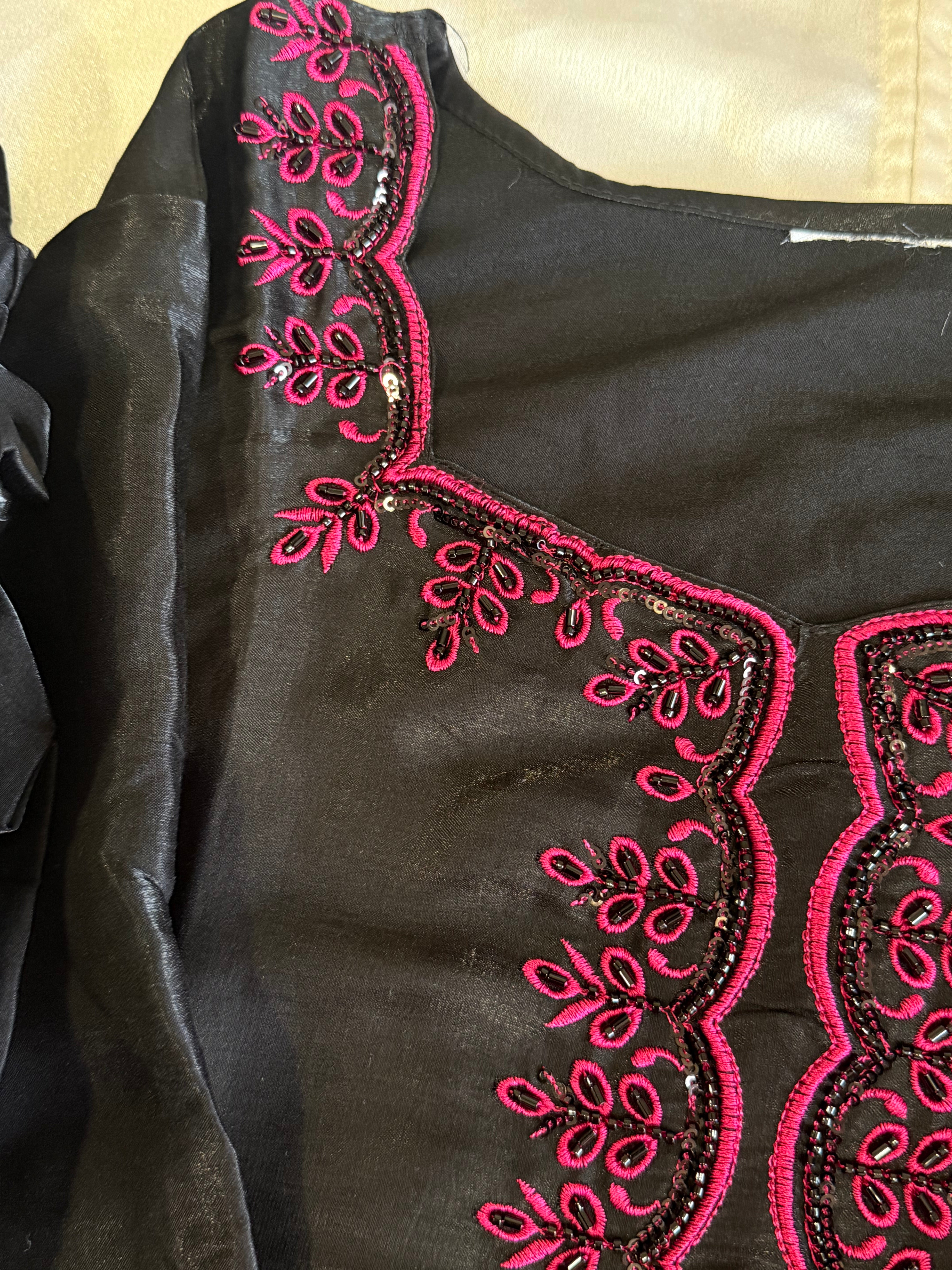 ORGANZA  FARSHI HANDWORK SUIT
