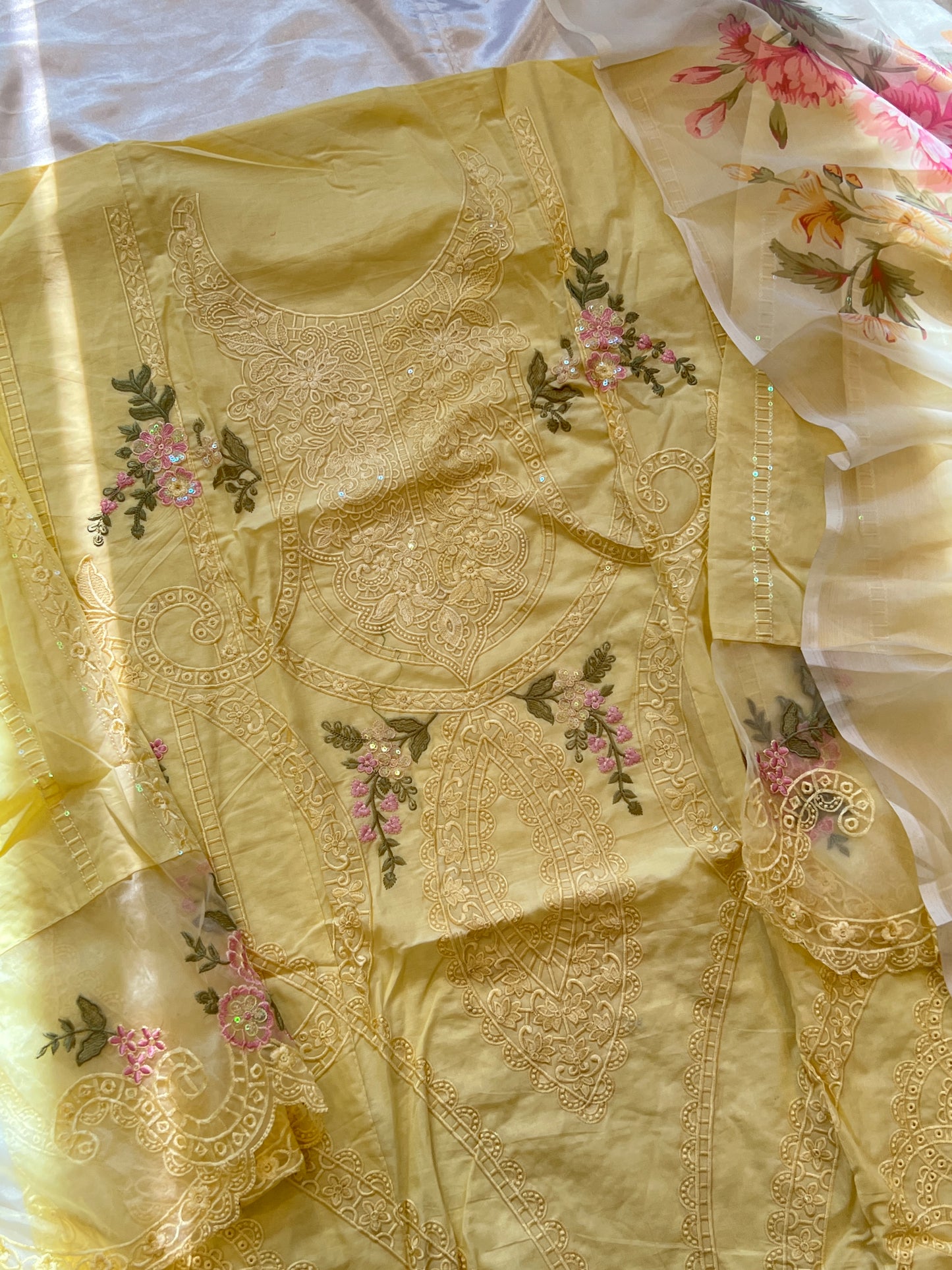 HANIA COTTON EMBROIDERY PATCH SUIT 6  Q