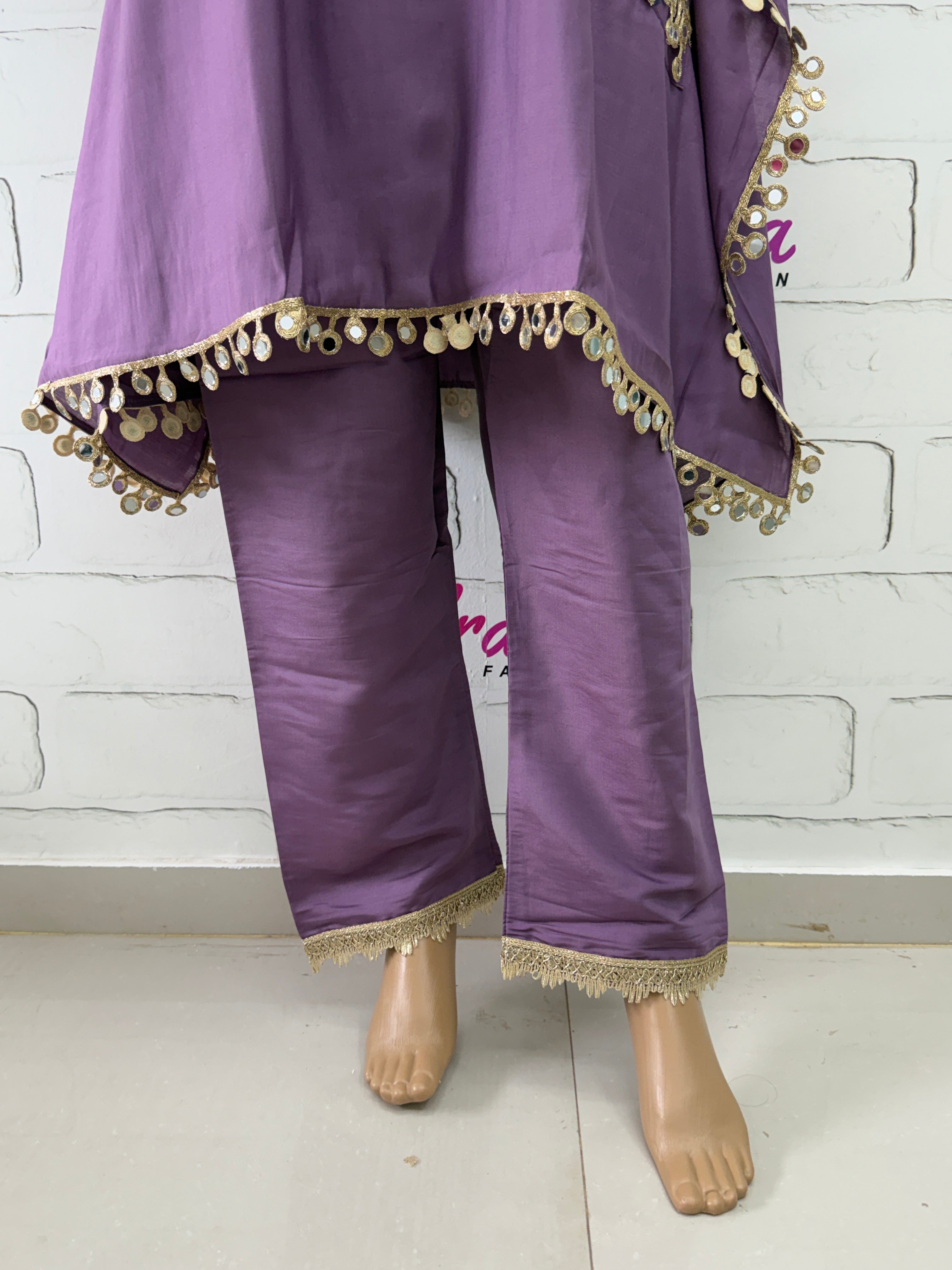 MIRROR LACE KAFTAN SUIT 1