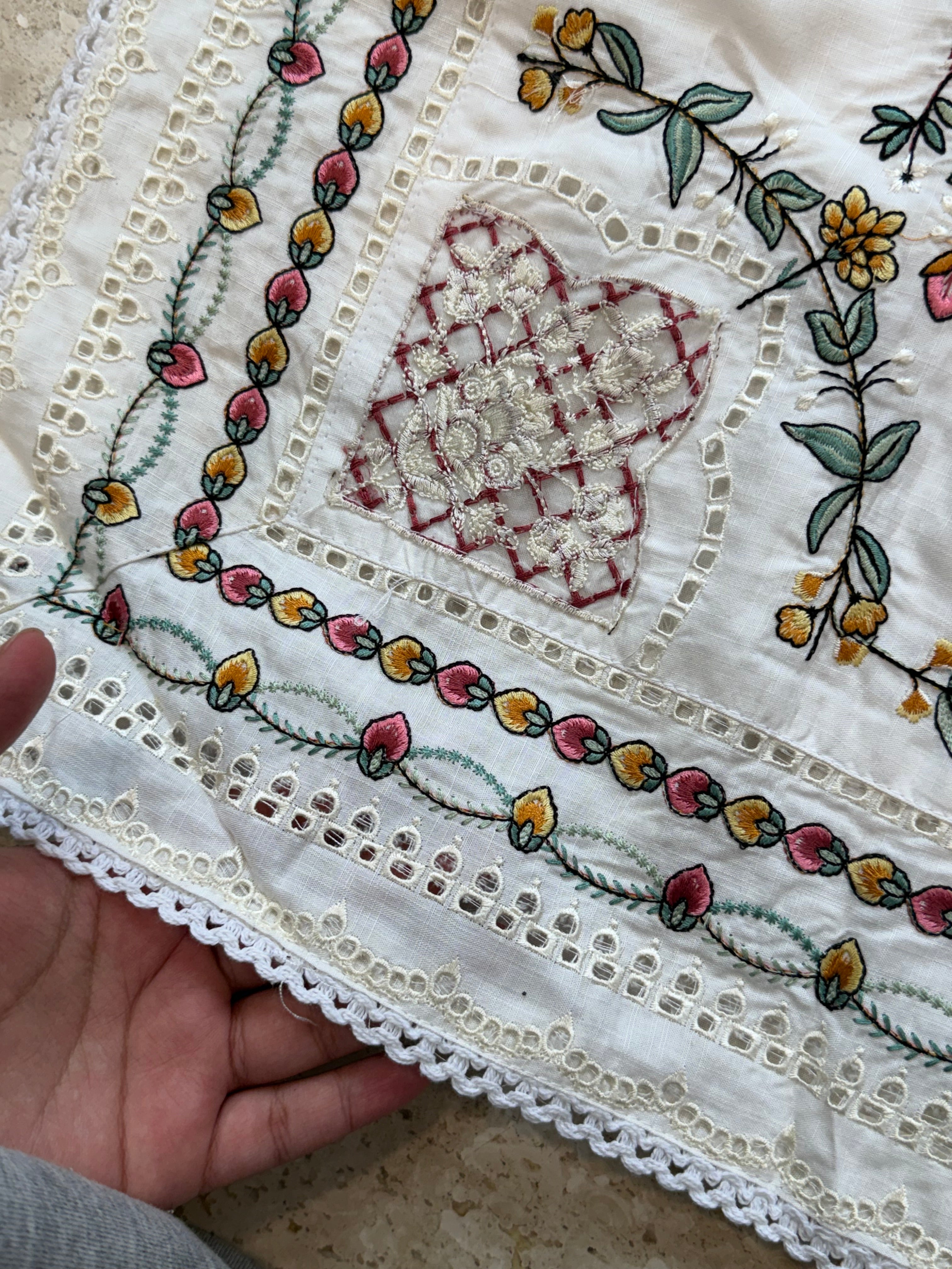 WHITE JUGNU LAWN EMBROIDERY SUIT