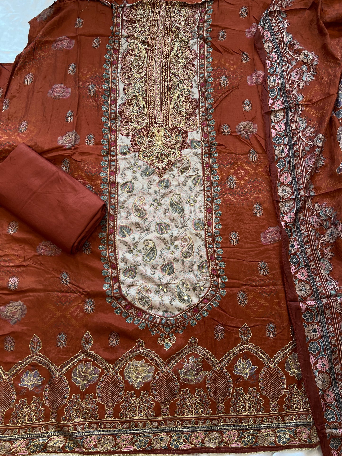 RUST MUSLIN EMBROIDERY SUIT 281