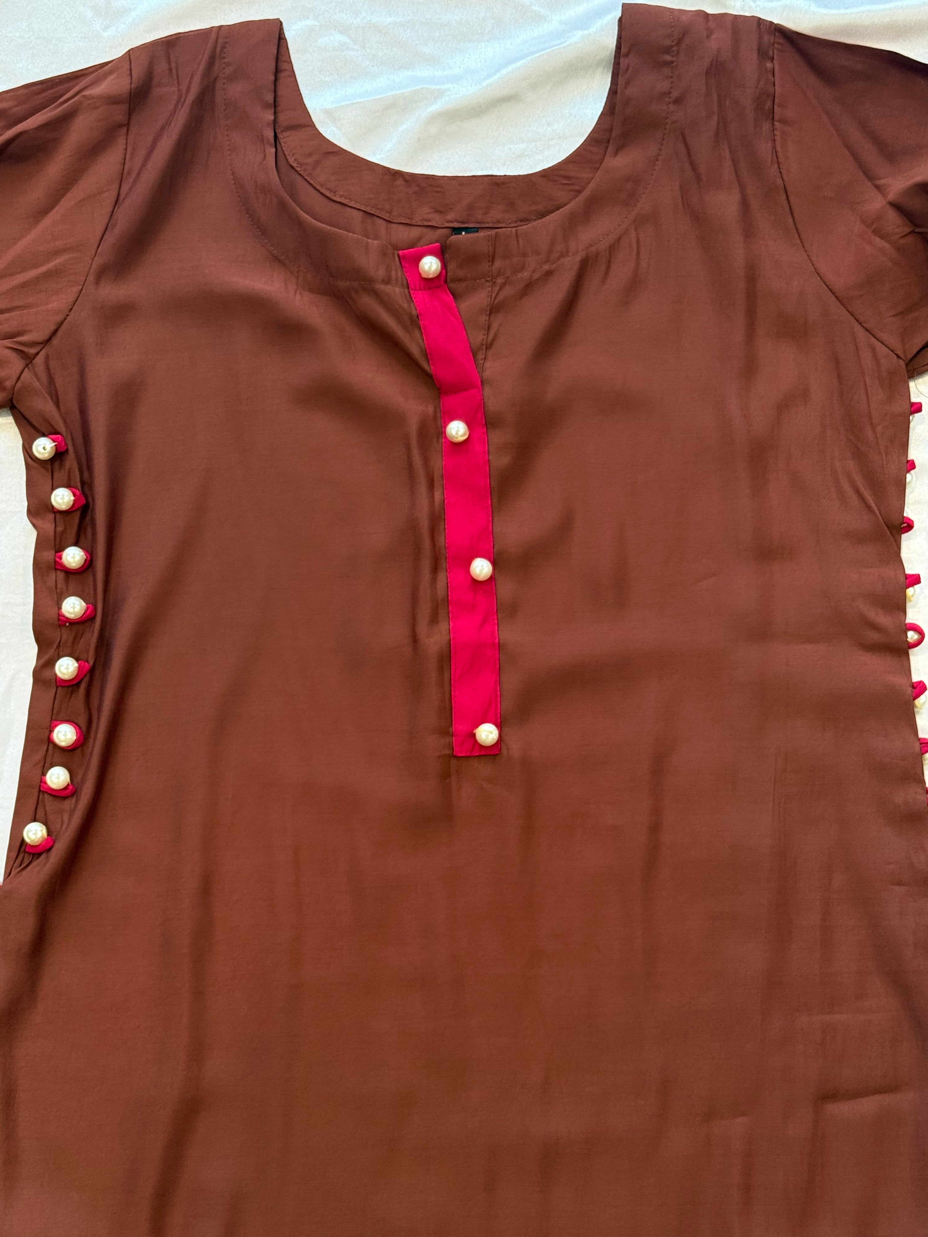 MOTI FARSHI SHALWAR SUIT Q