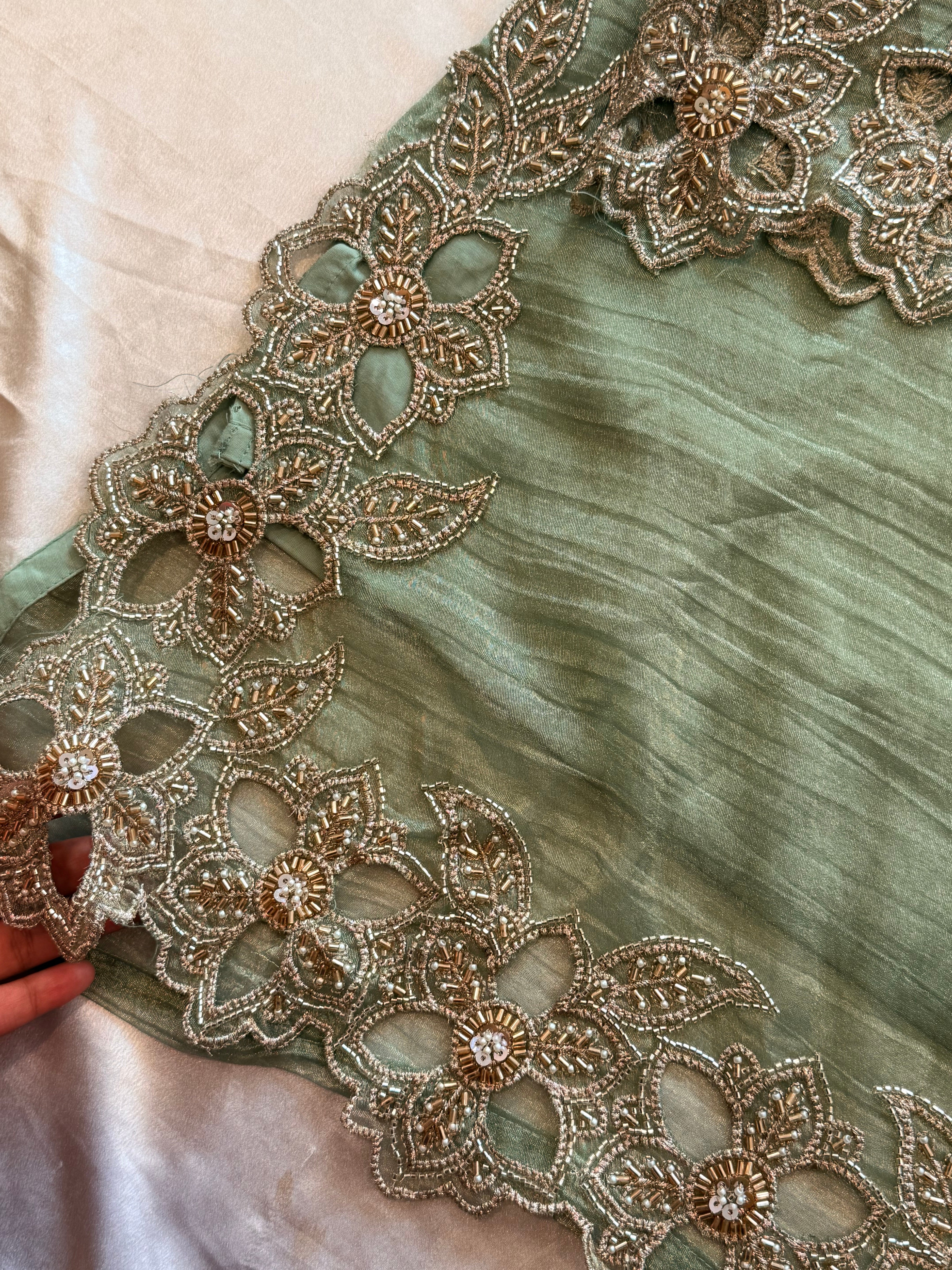 PARO SALSA HANDWORK SUIT 3