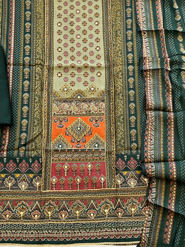 GREEN NAYAB MUSLIN EMBROIDERY SUIT Q