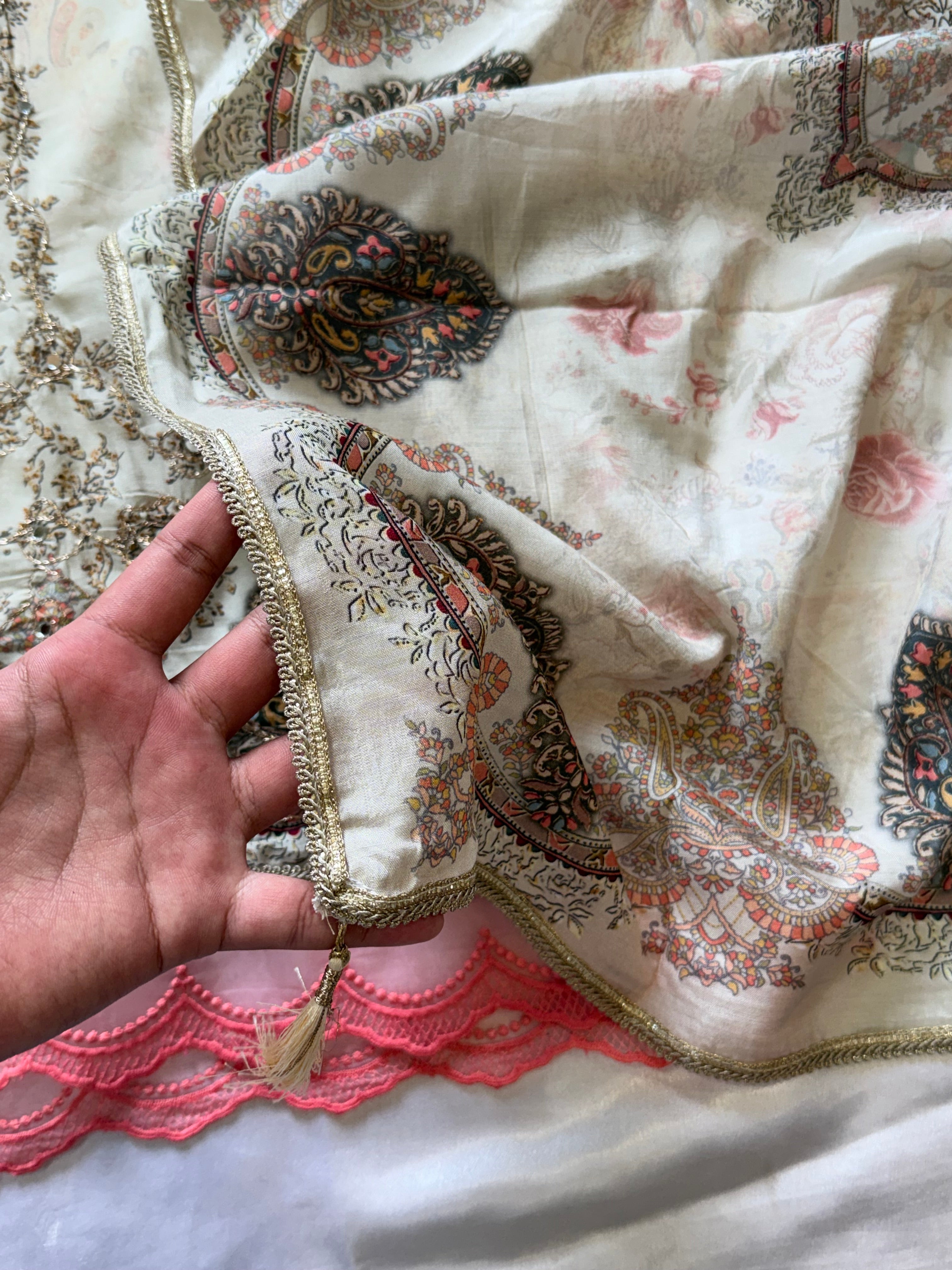 RAHI MUSLIN READYMADE SUIT