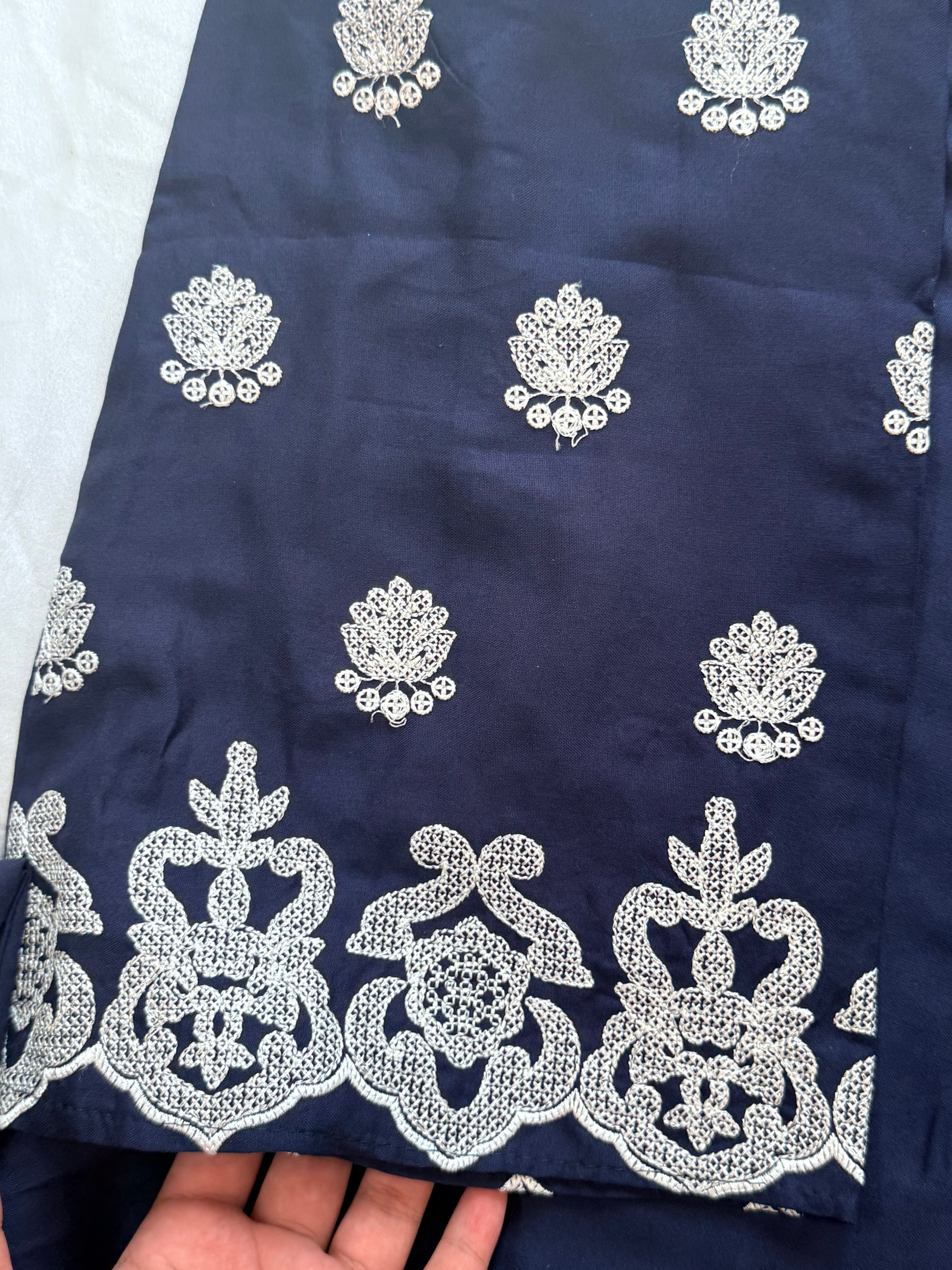 BLUE HANIA LAWN EMBROIDERY SUIT 7001 Q