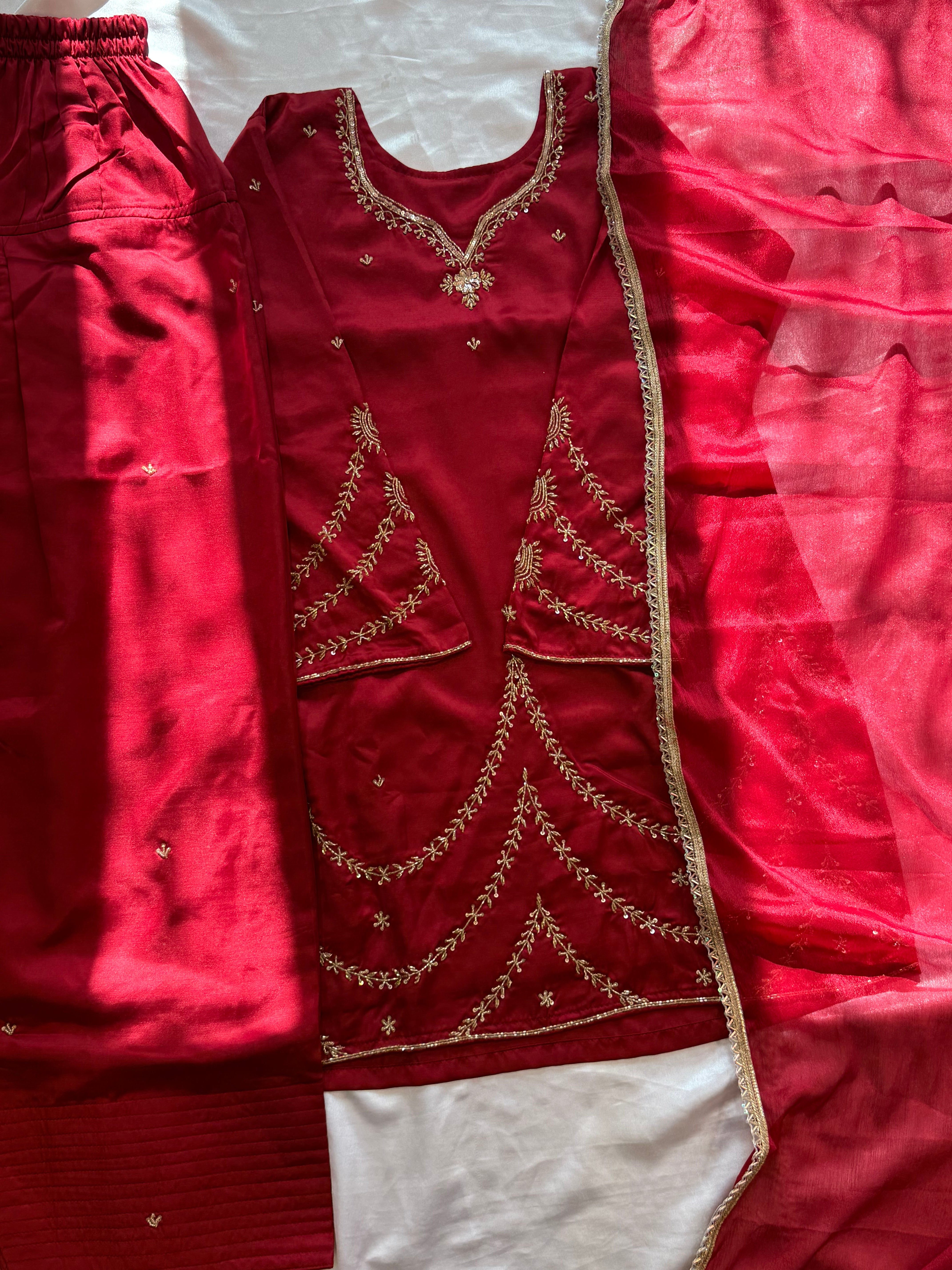 MAROON FARSHI HANDWORK SUIT