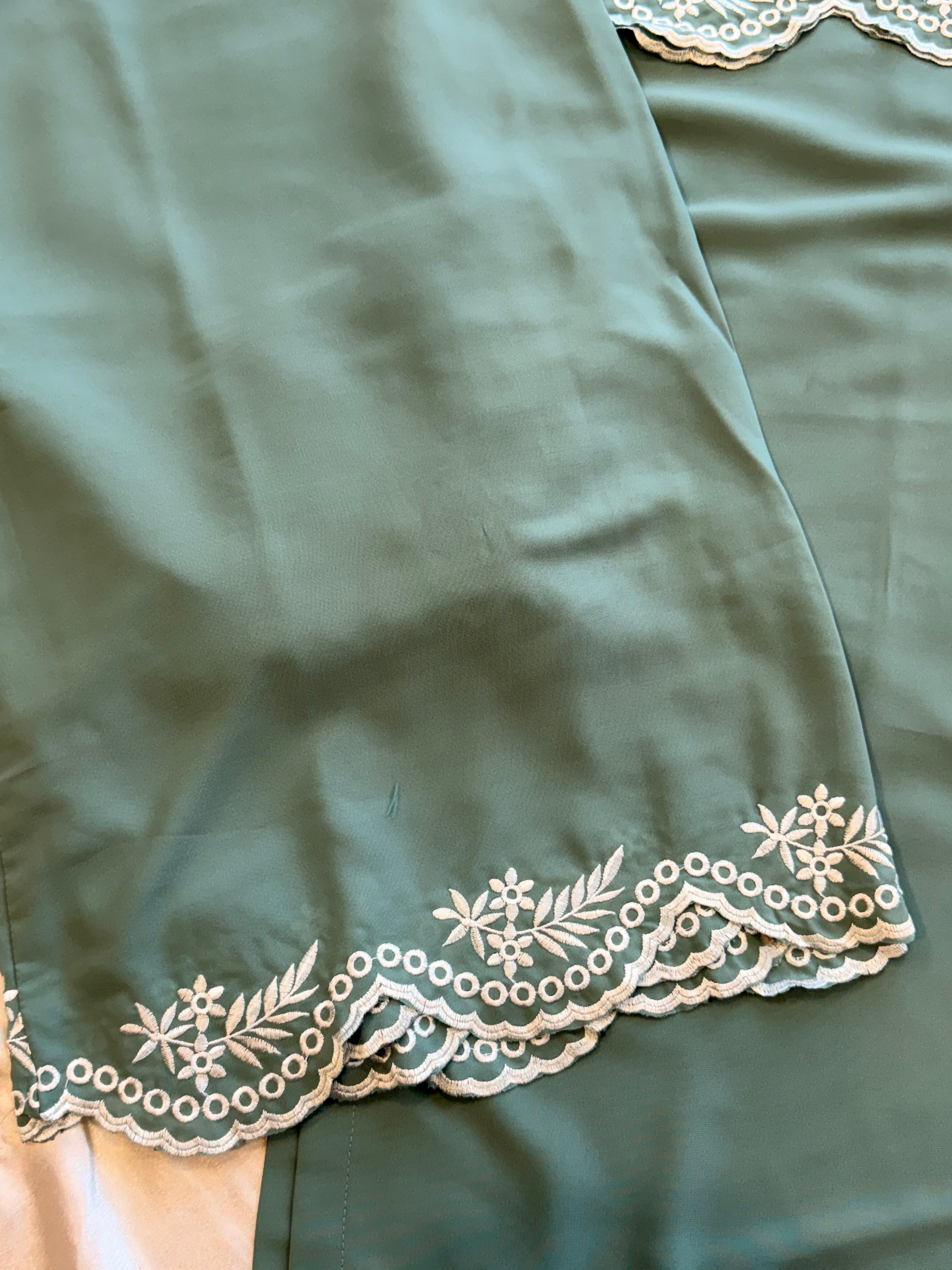LONG KAFTAN EMBROIDERY SUIT 4