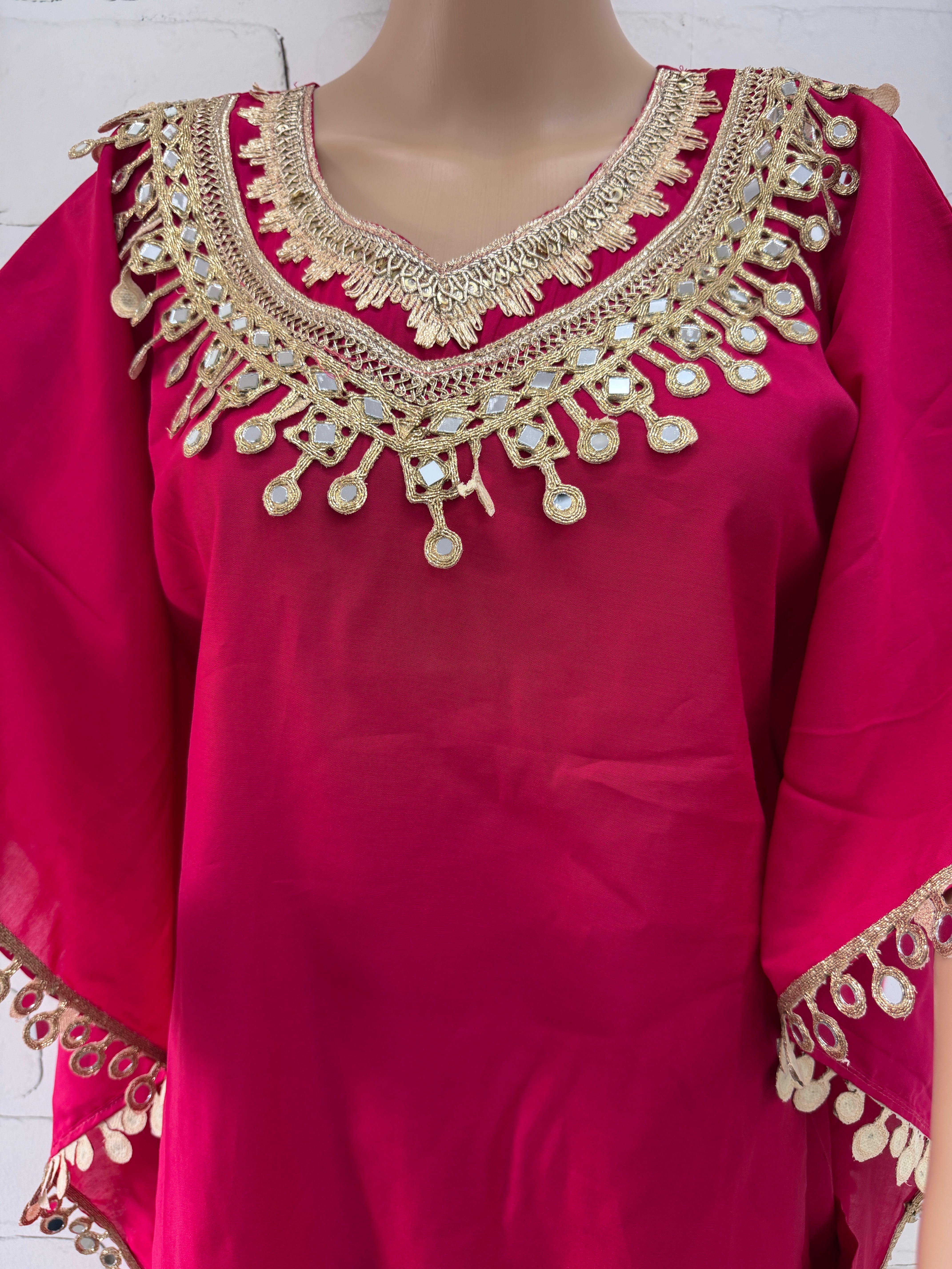 MIRROR LACE KAFTAN SUIT 3