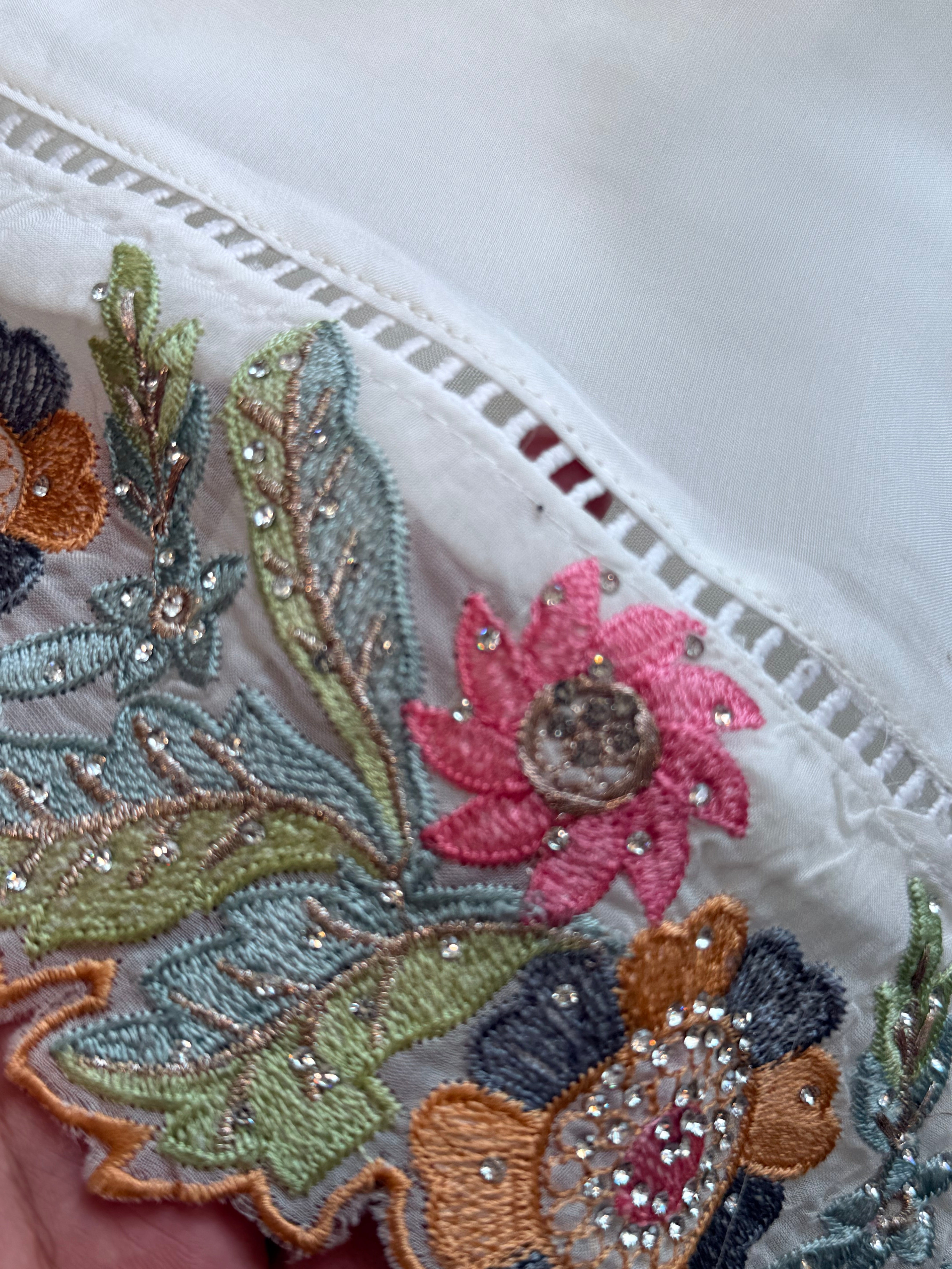 AFREEN FARSHI HANDWORK SUIT