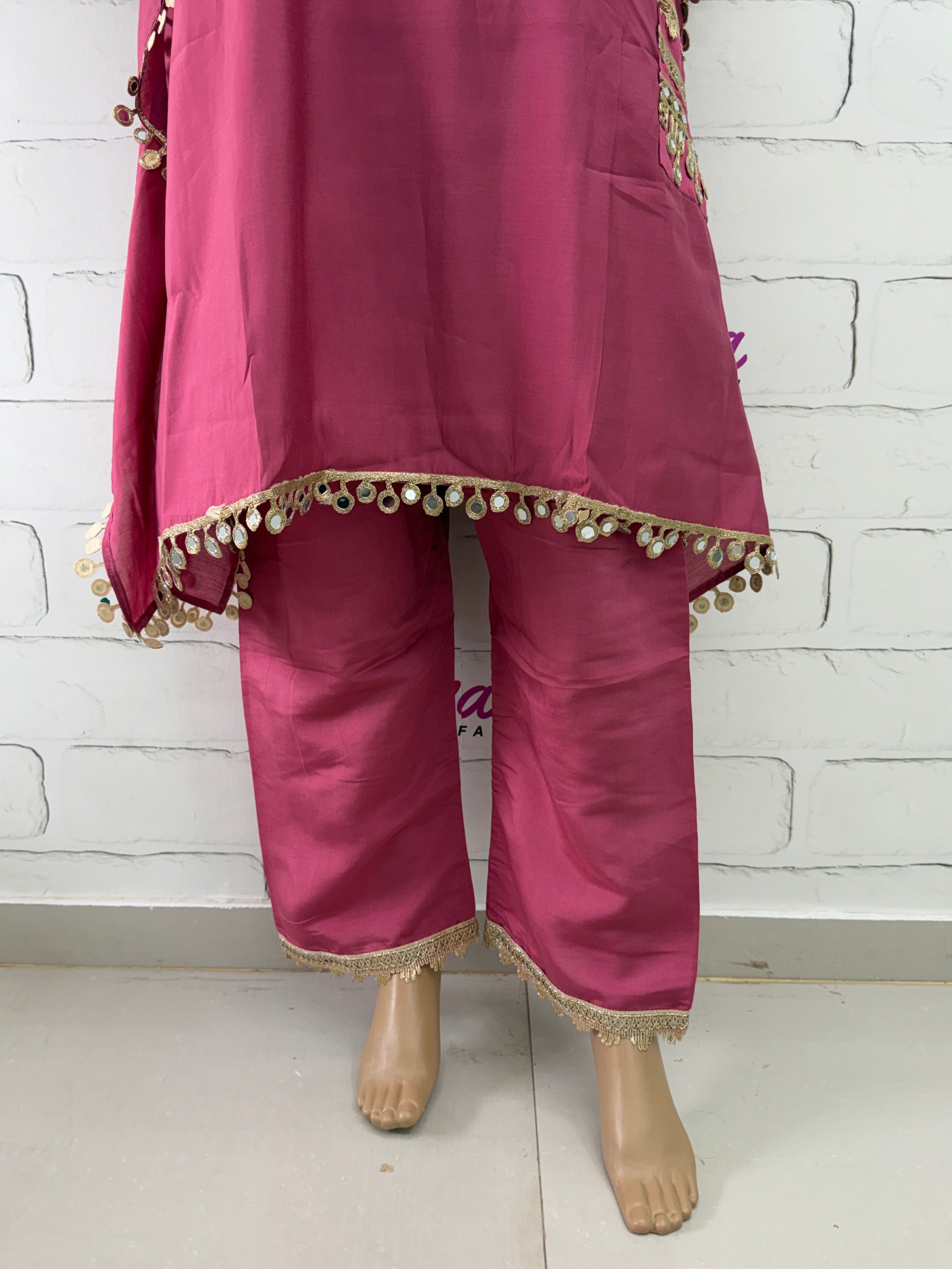 MIRROR LACE KAFTAN SUIT 2