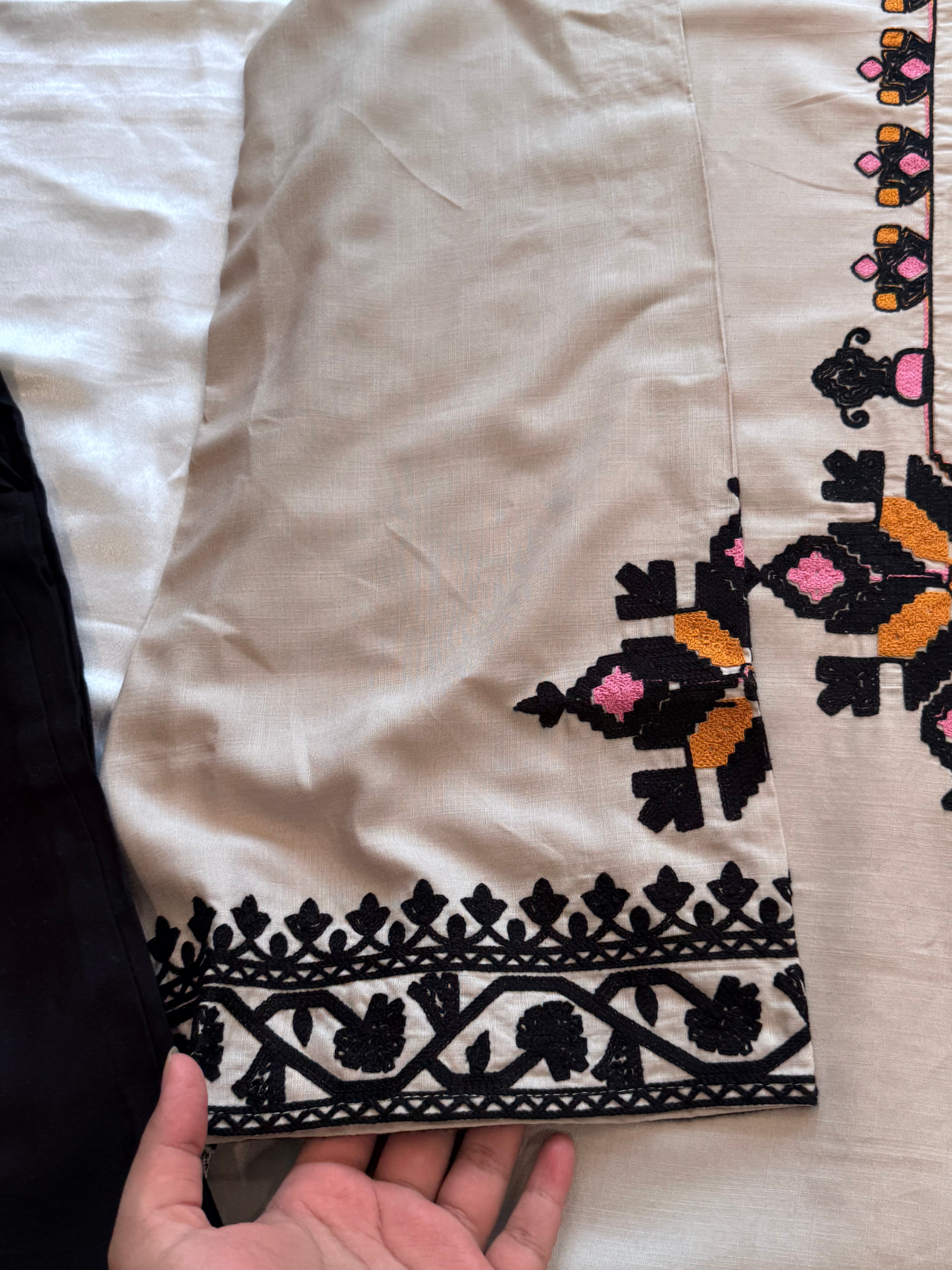 IMROZA LAWN EMBROIDERY SUIT