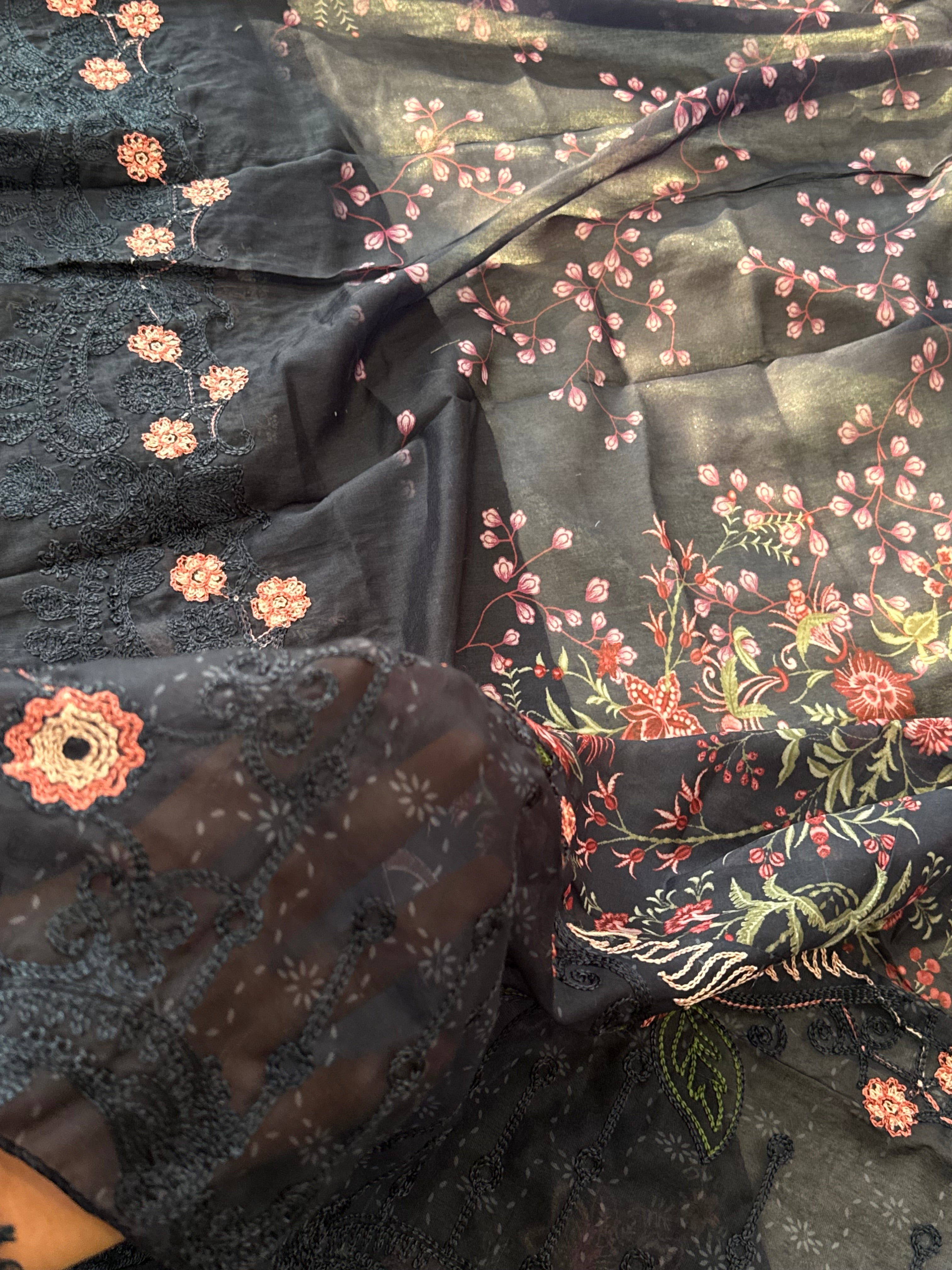 ELAAF COTTON EMBROIDERY SUIT 2