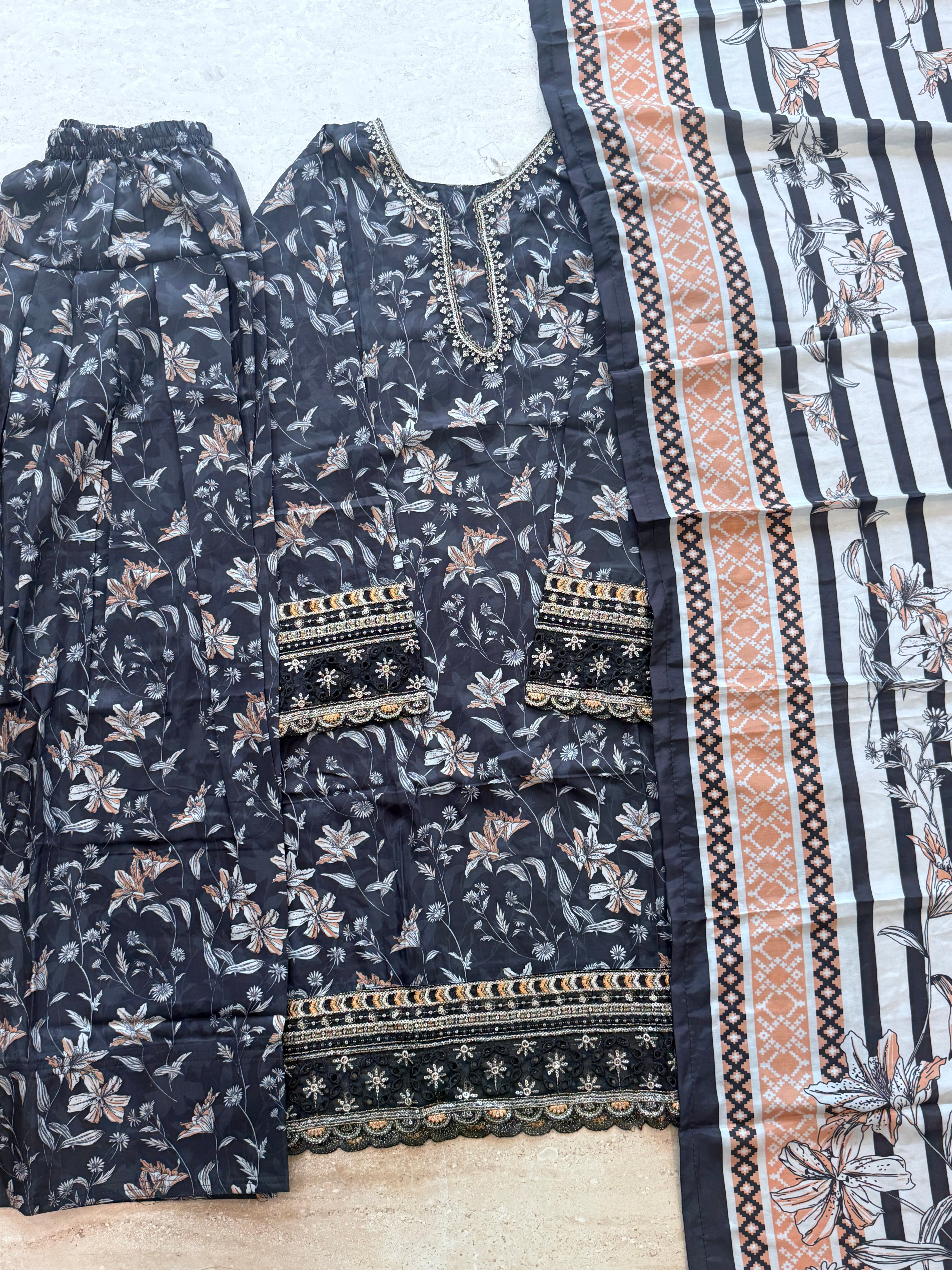 HANIA CREPE FARSHI SHALWAR SUIT 3 Q