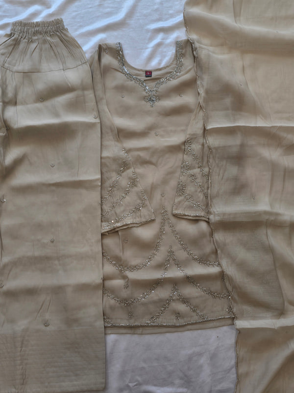 PARO FARSHI HANDWORK SUIT 33