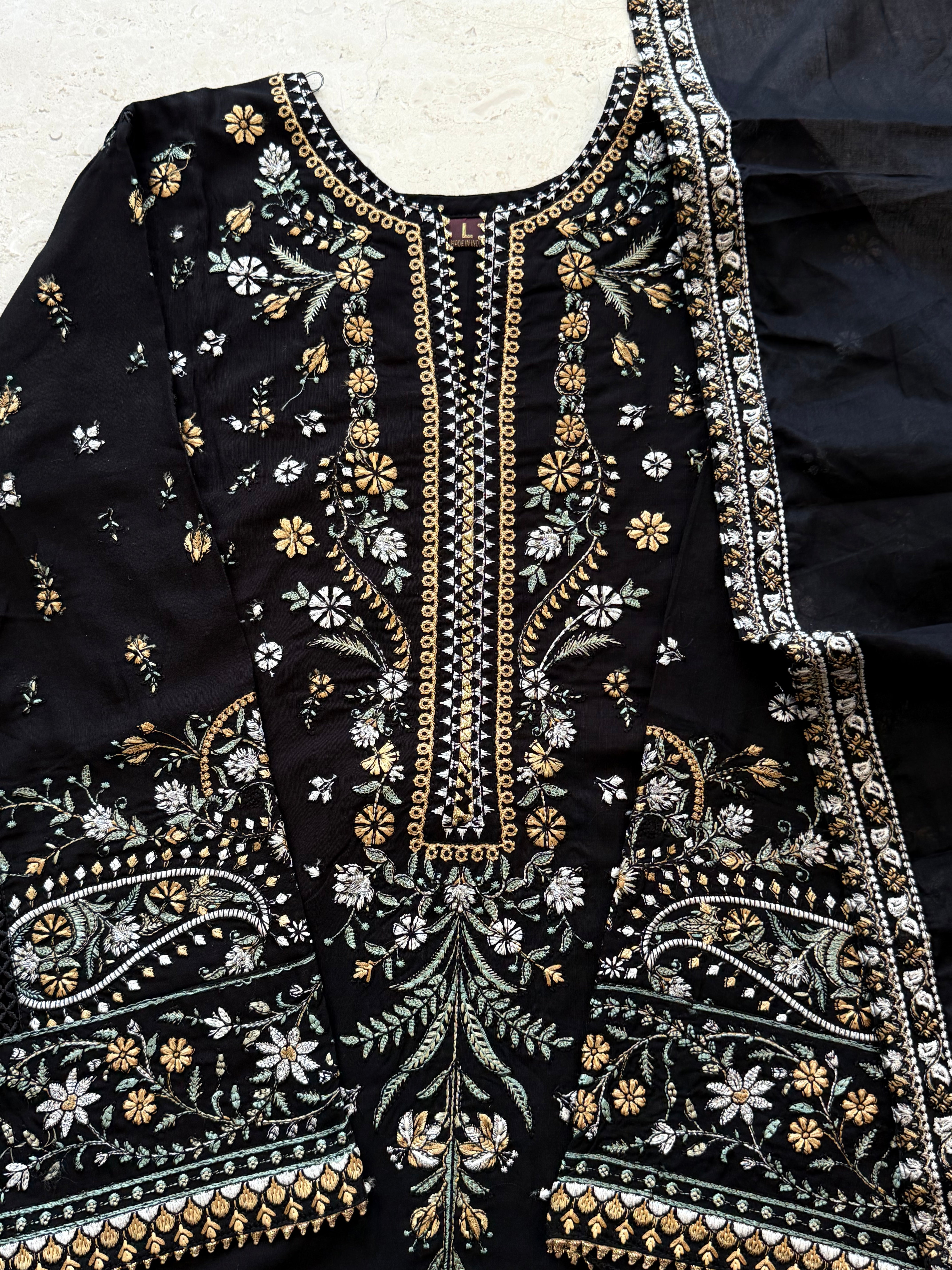 JUGNU LAWN EMBROIDERY SUIT