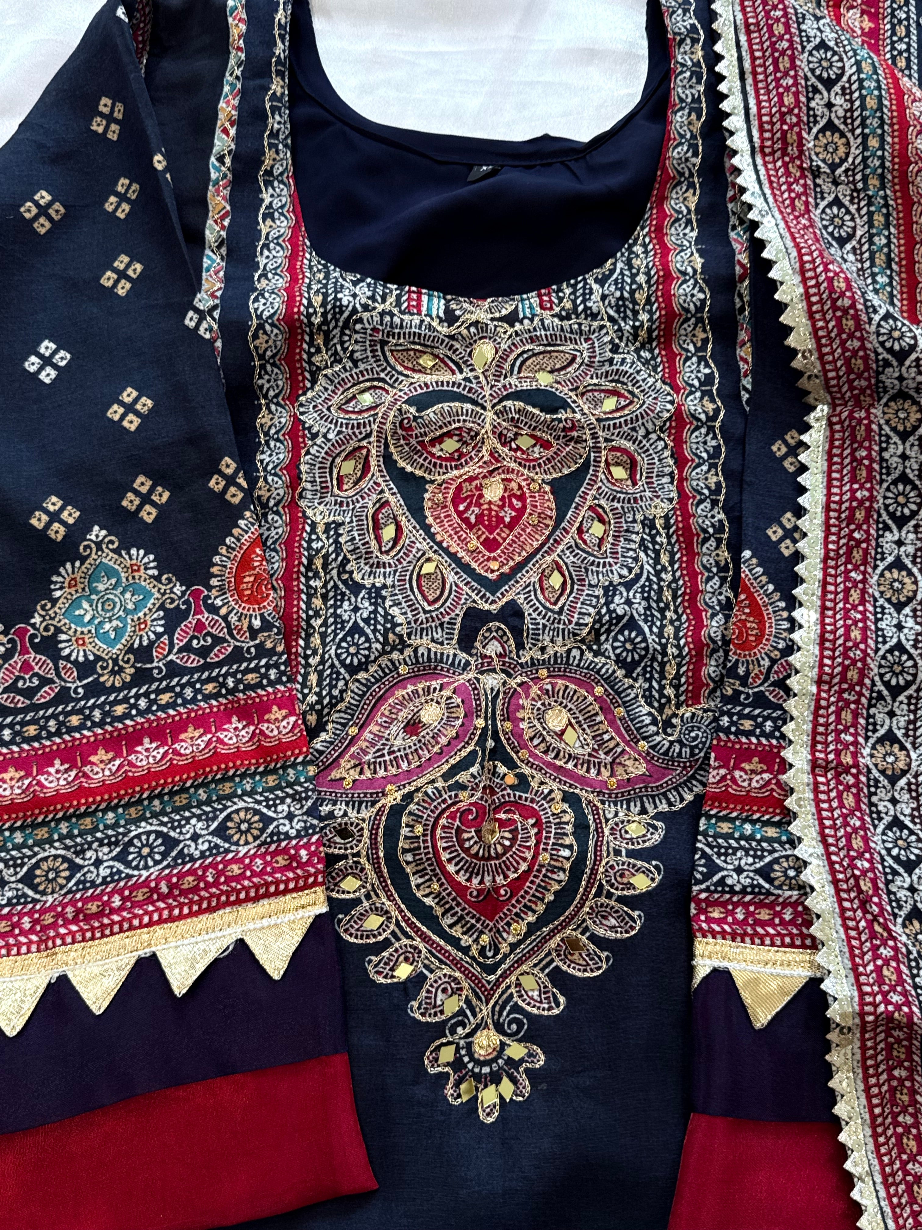 RAHI MUSLIN READYMADE SUIT 1