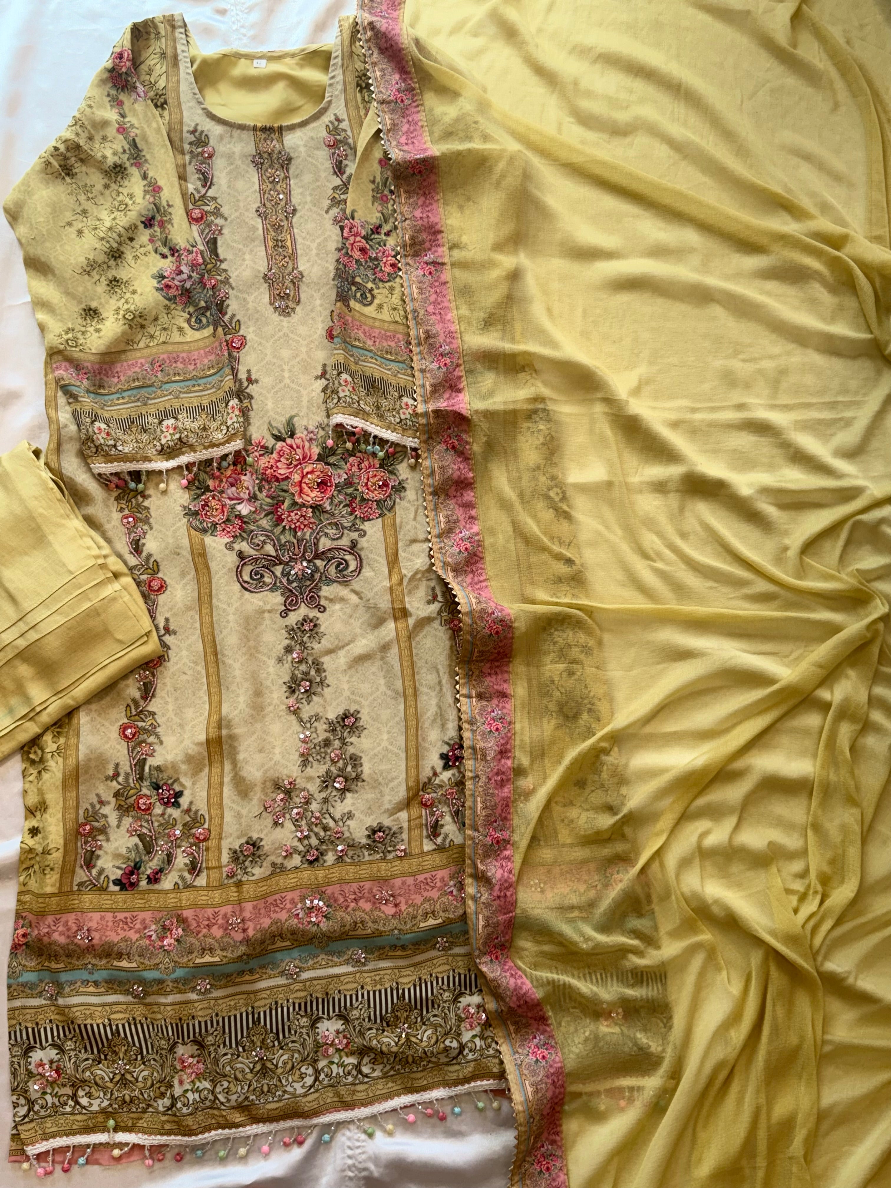 NAZAKAT CREPE READYMADE SUIT 2