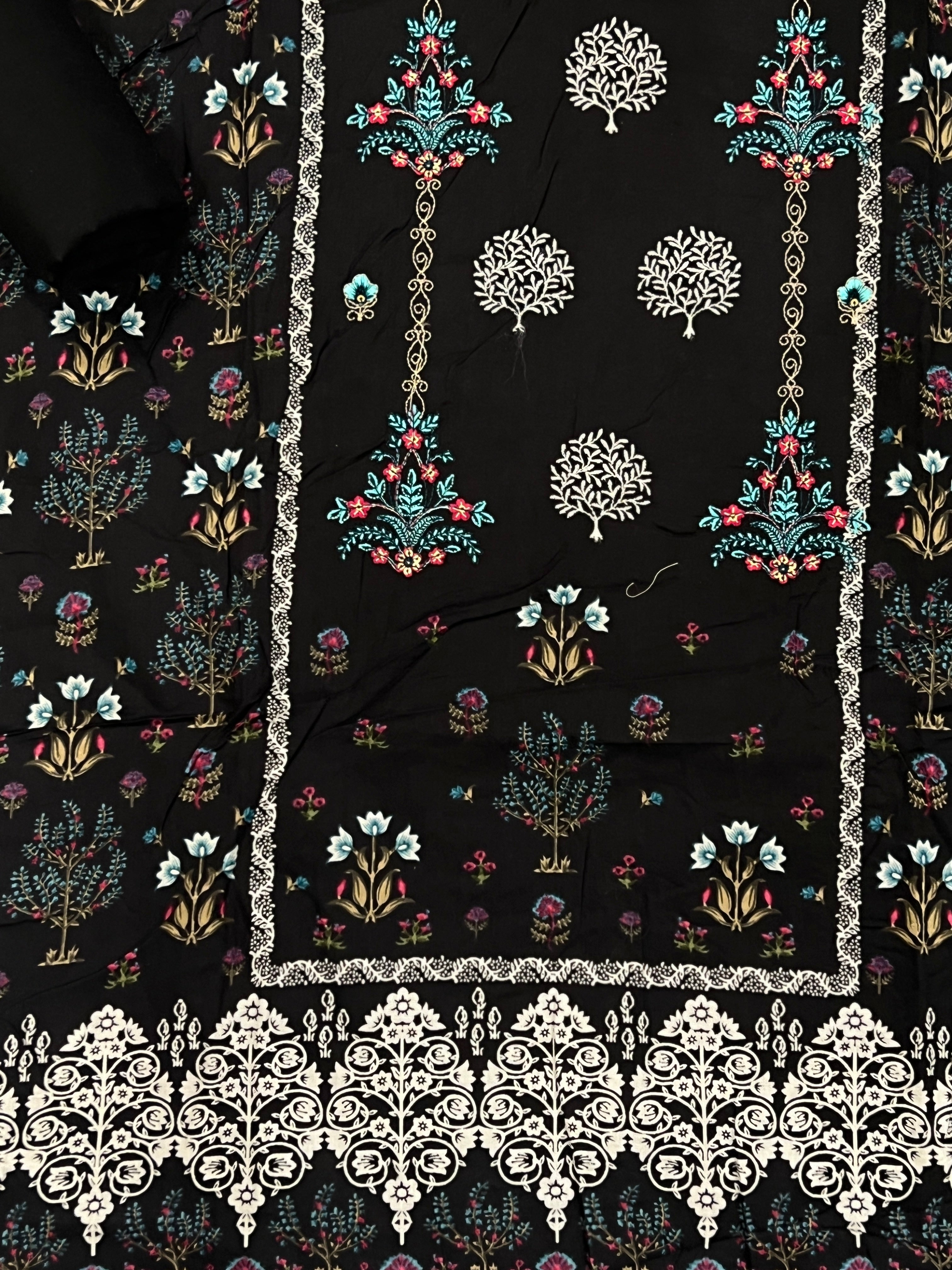 SABA BINSAEED LAWN EMBROIDERY SUIT 2