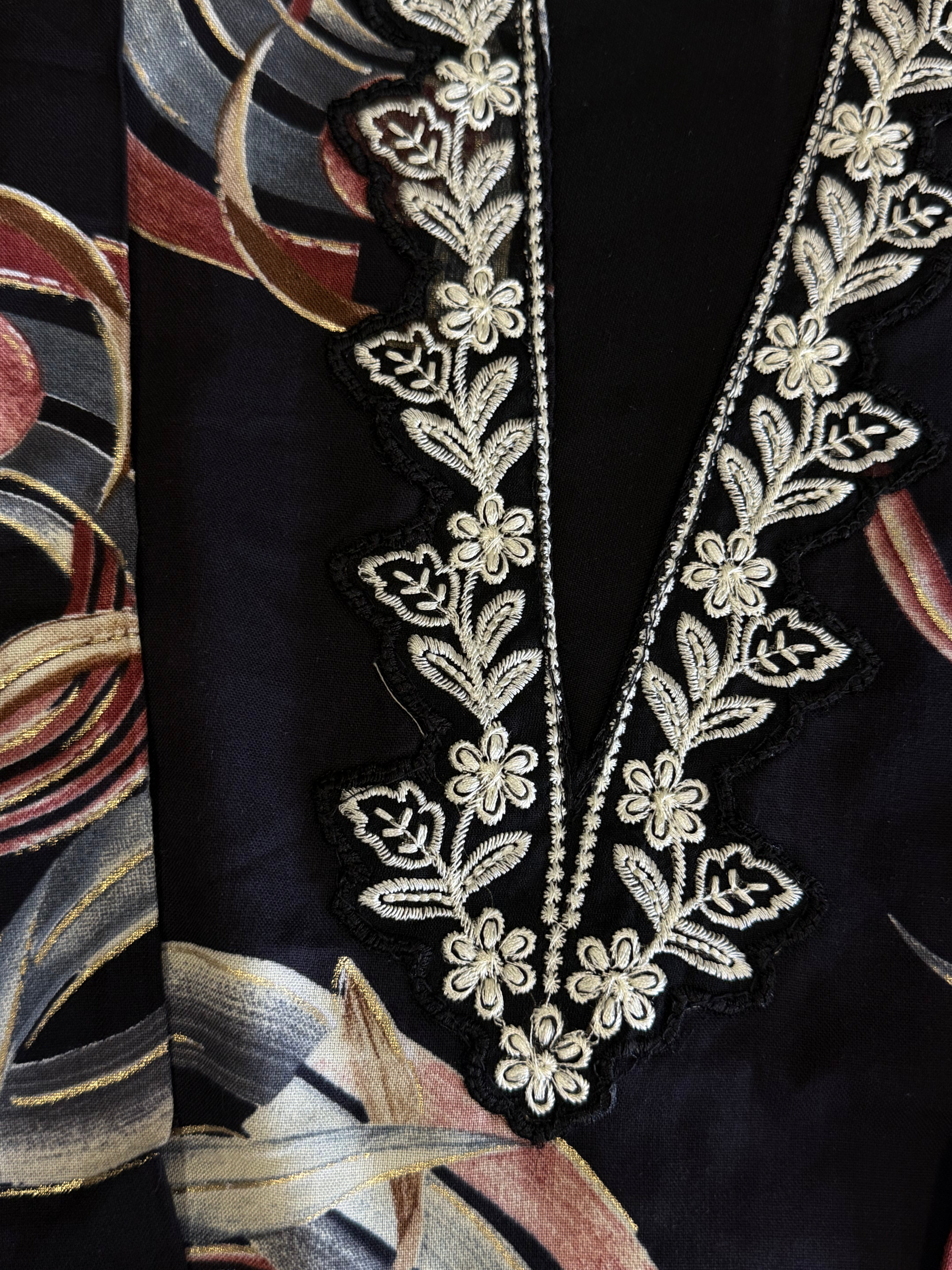 PURE LAWN CUTWORK READYMADE SUIT 4