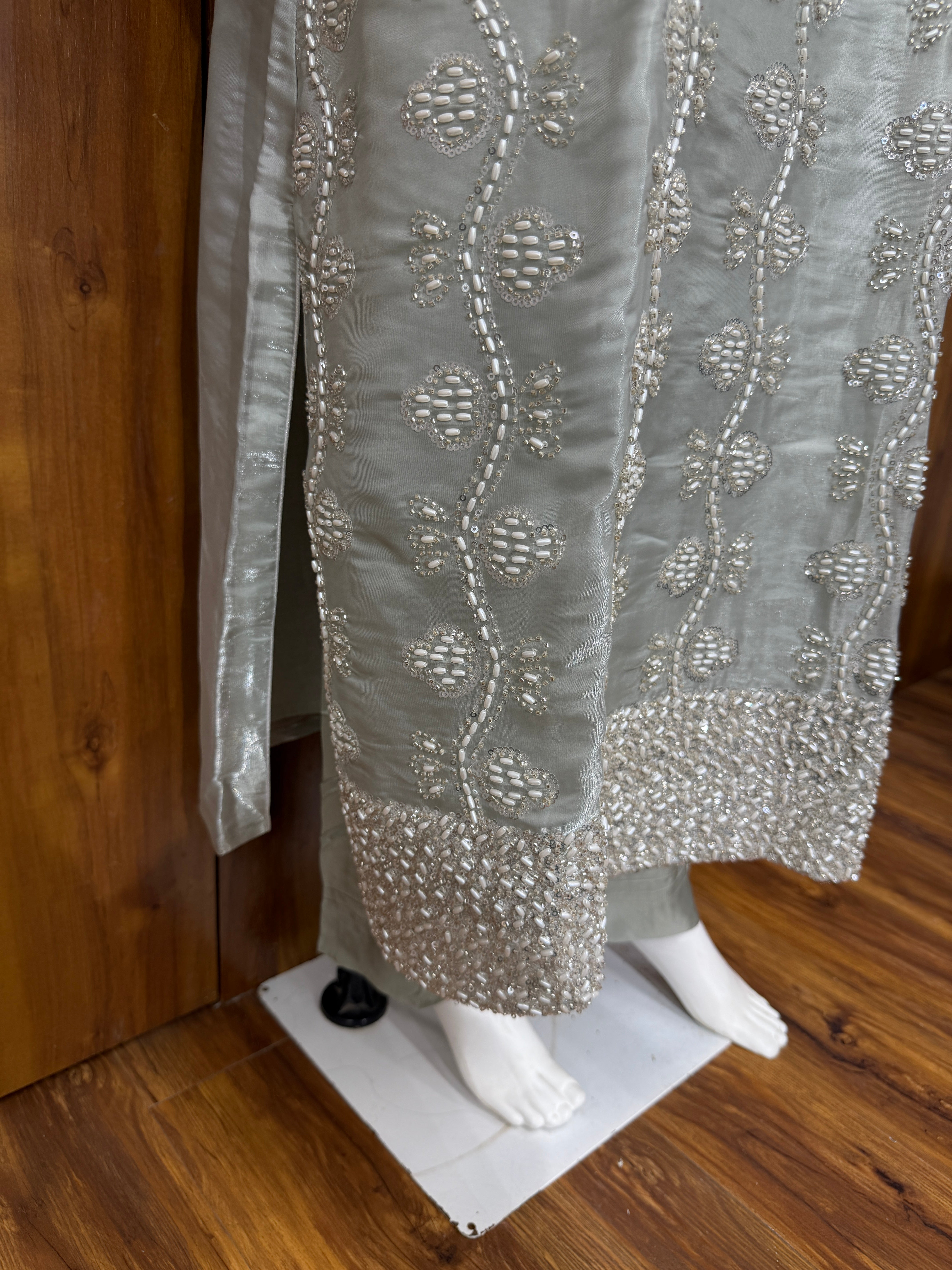 HANDWORK LONG KAFTAN SUIT 4 Q