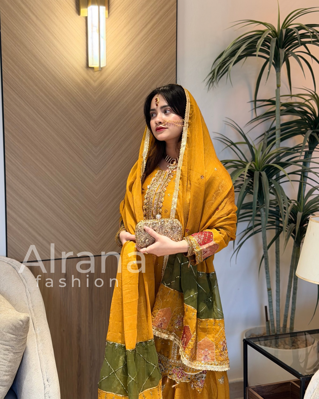 HARSHA MUSTERED GARARA SUIT Q