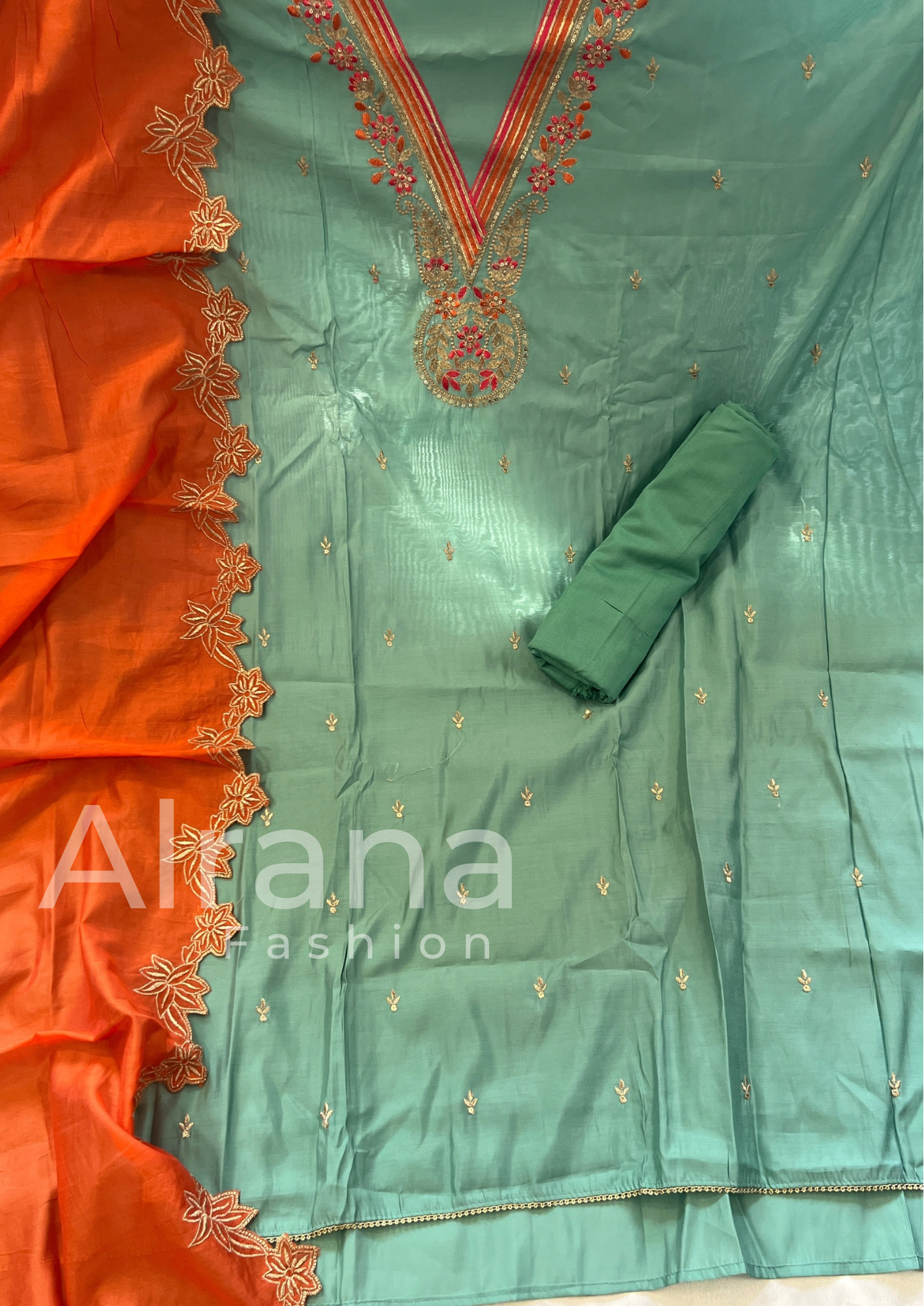 SARA SEA GREEN SILK EMBROIDERY SUIT