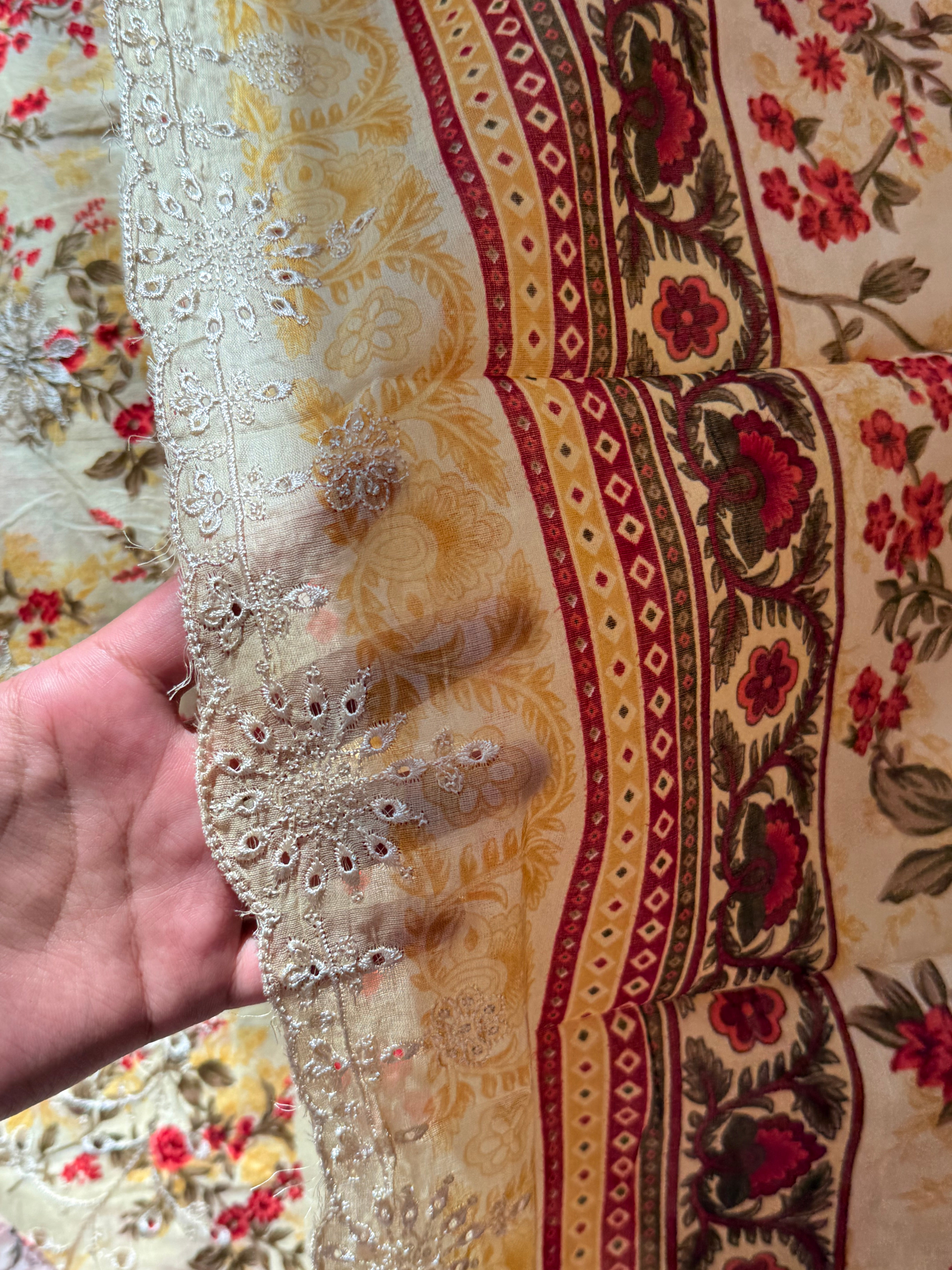 FIZA CHIKANKARI EMBROIDERY SUIT 3 Q
