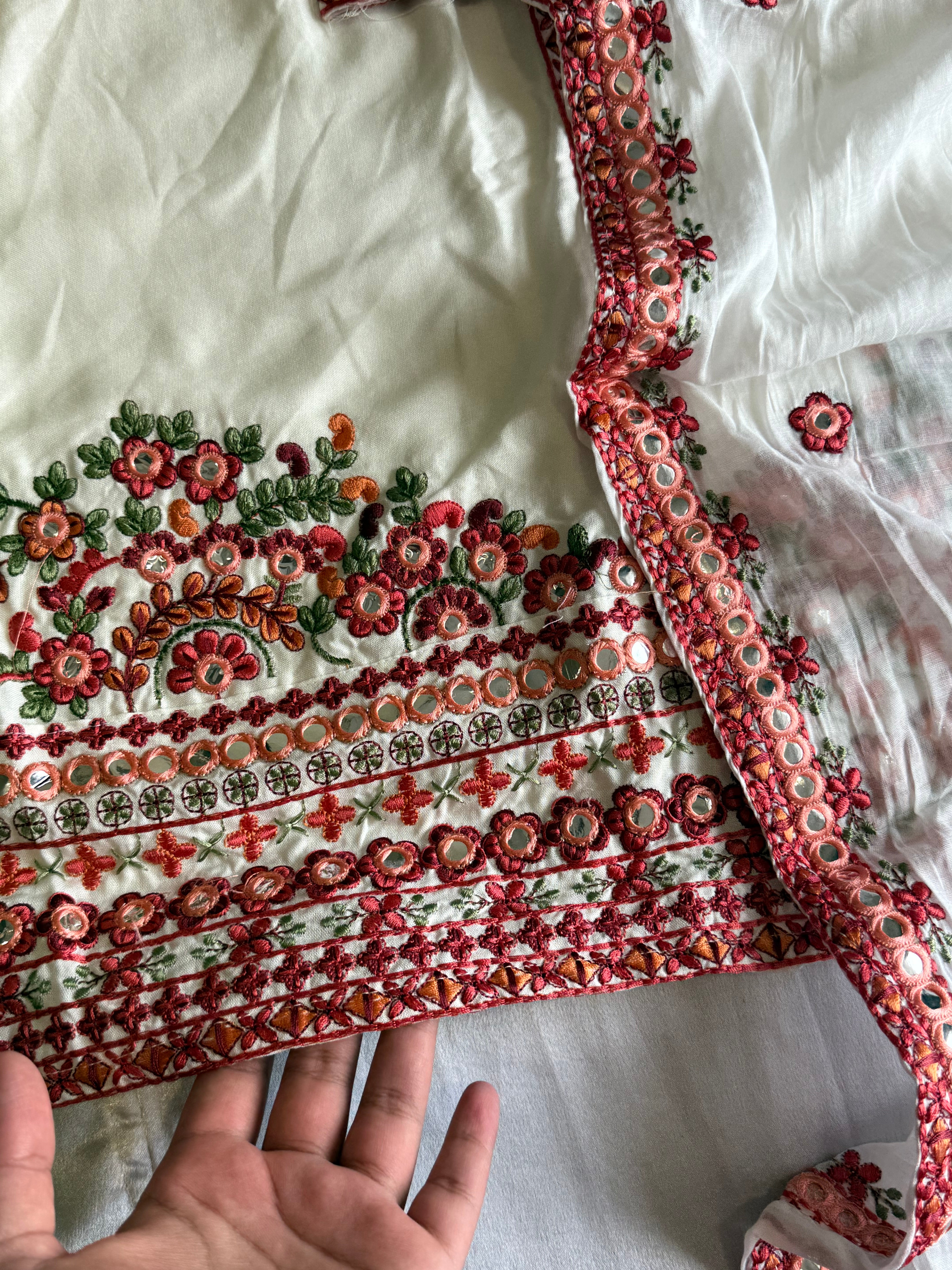 AYZAL LAWN EMBROIDERY SUIT 2
