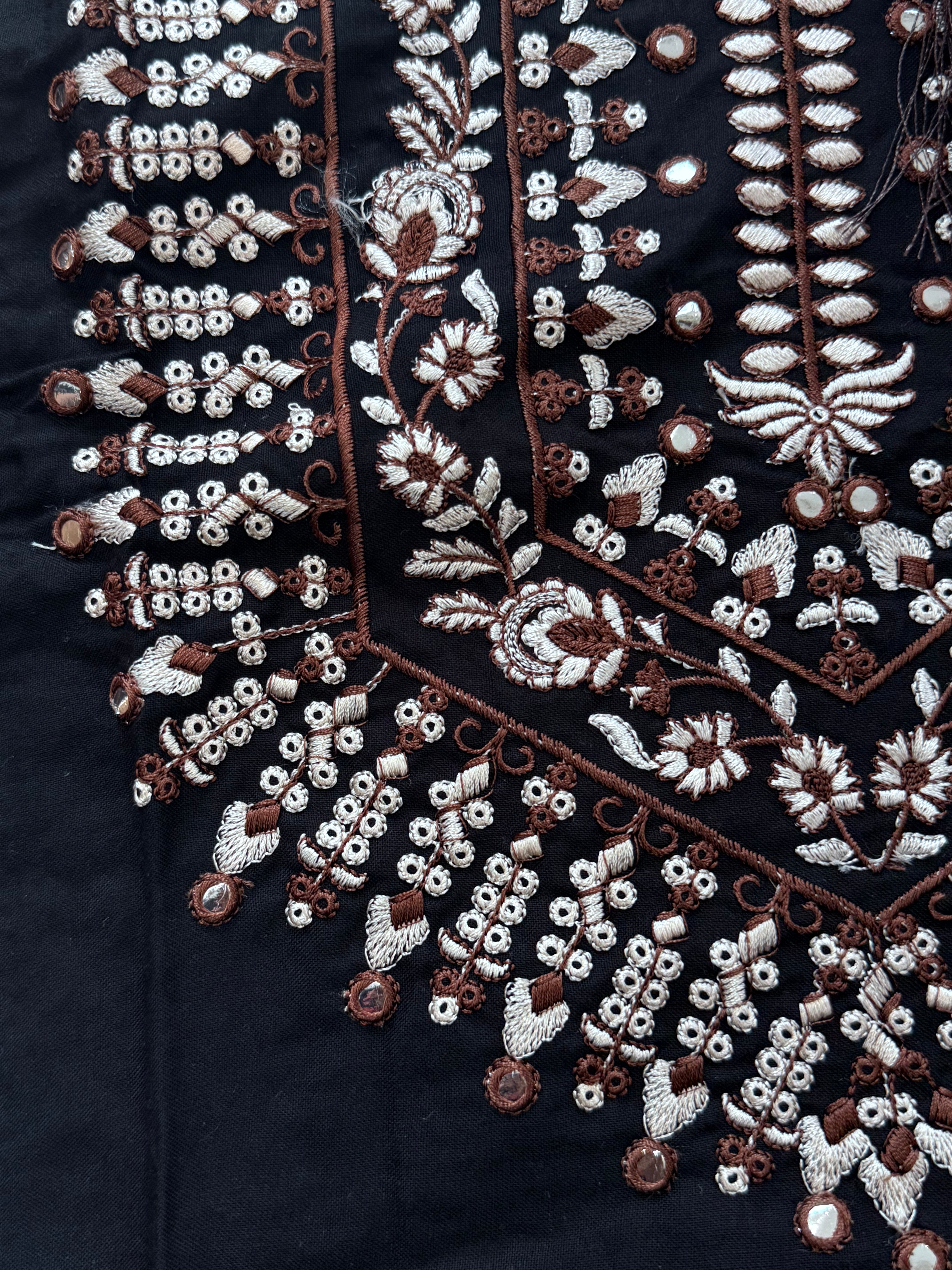 IMROZA LAWN EMBROIDERY SUIT 1001 Q