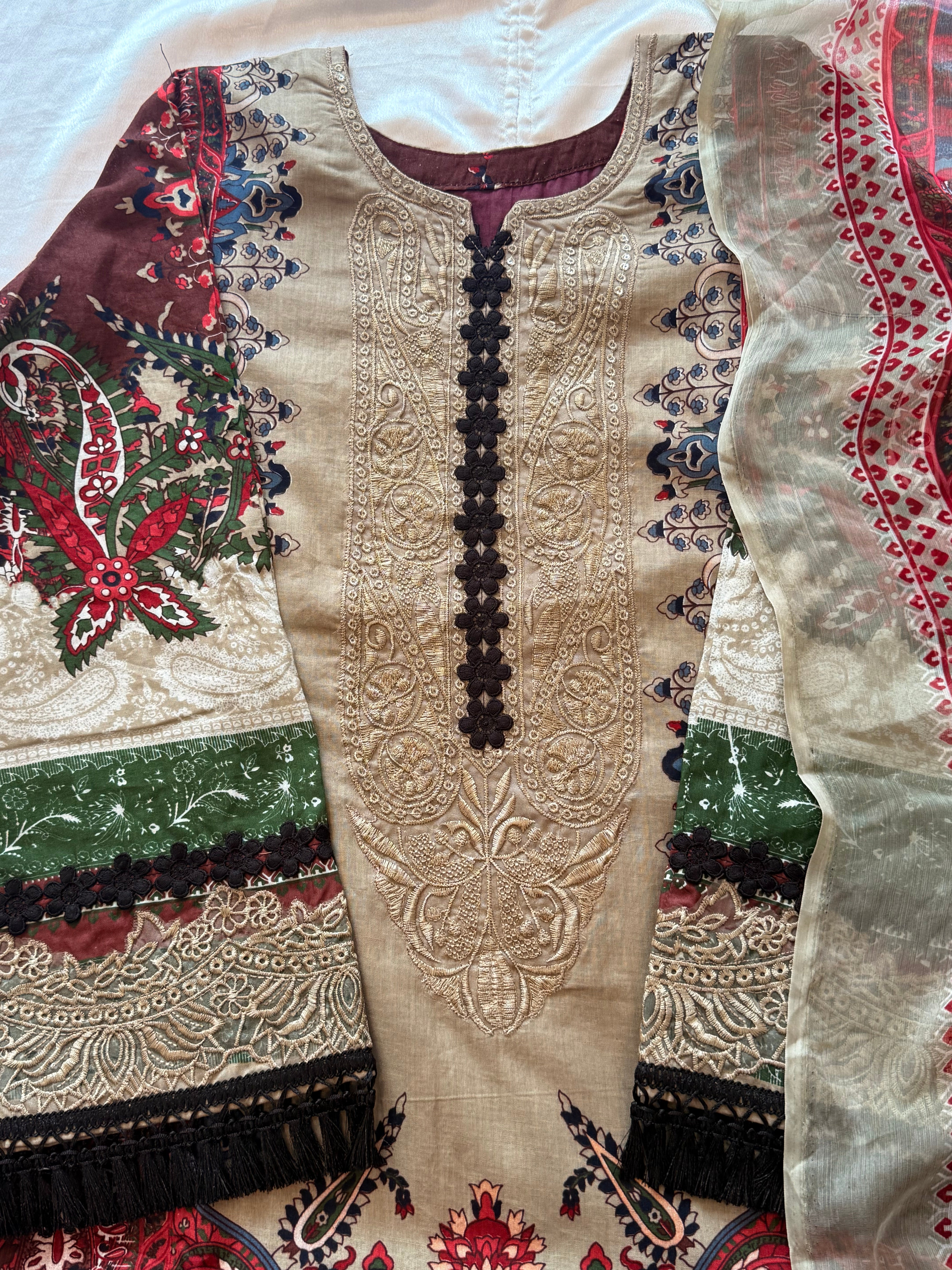 ZARA PATCH READYMADE SUIT 3