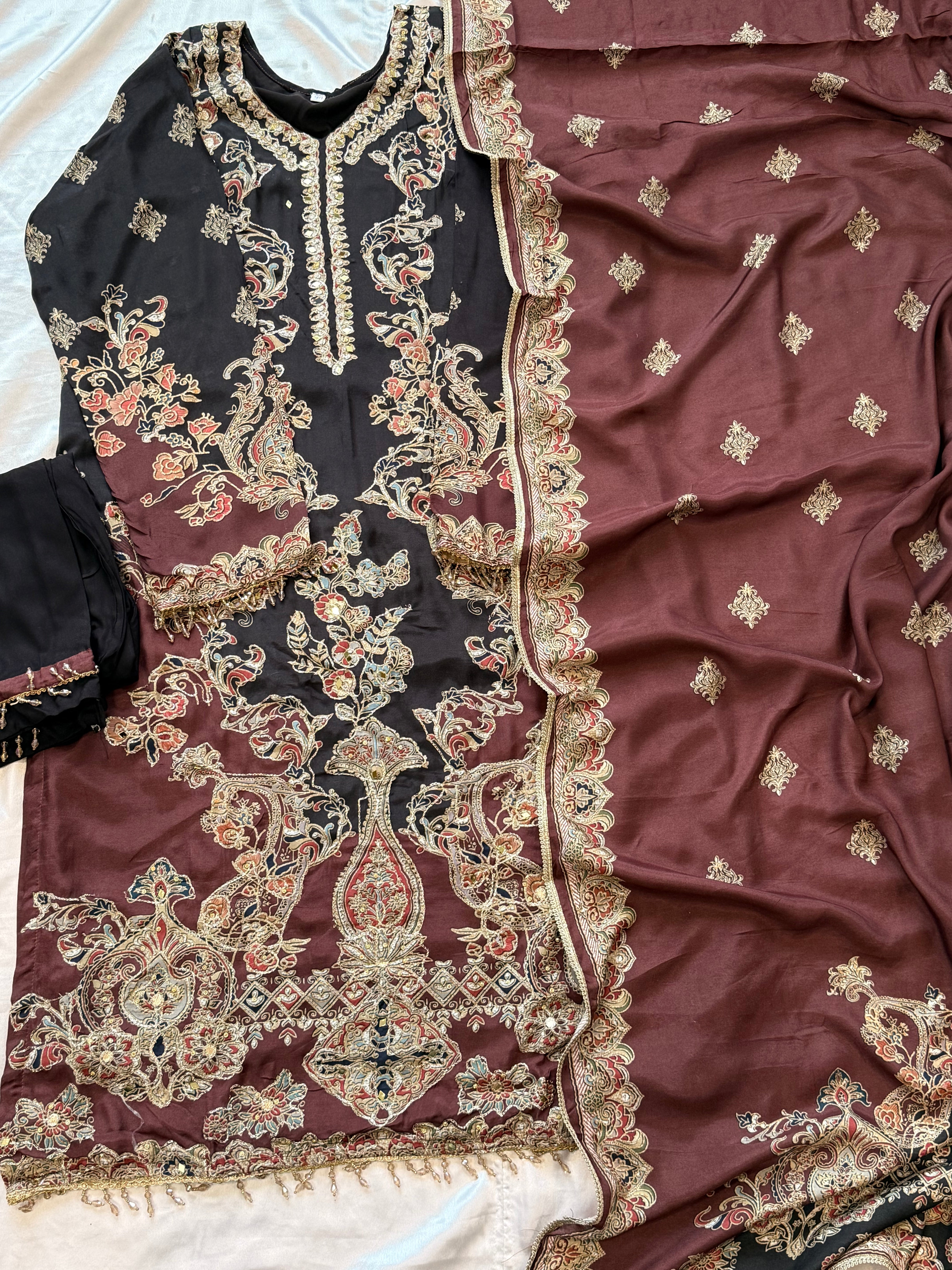 RAHI MUSLIN READYMADE SUIT 9