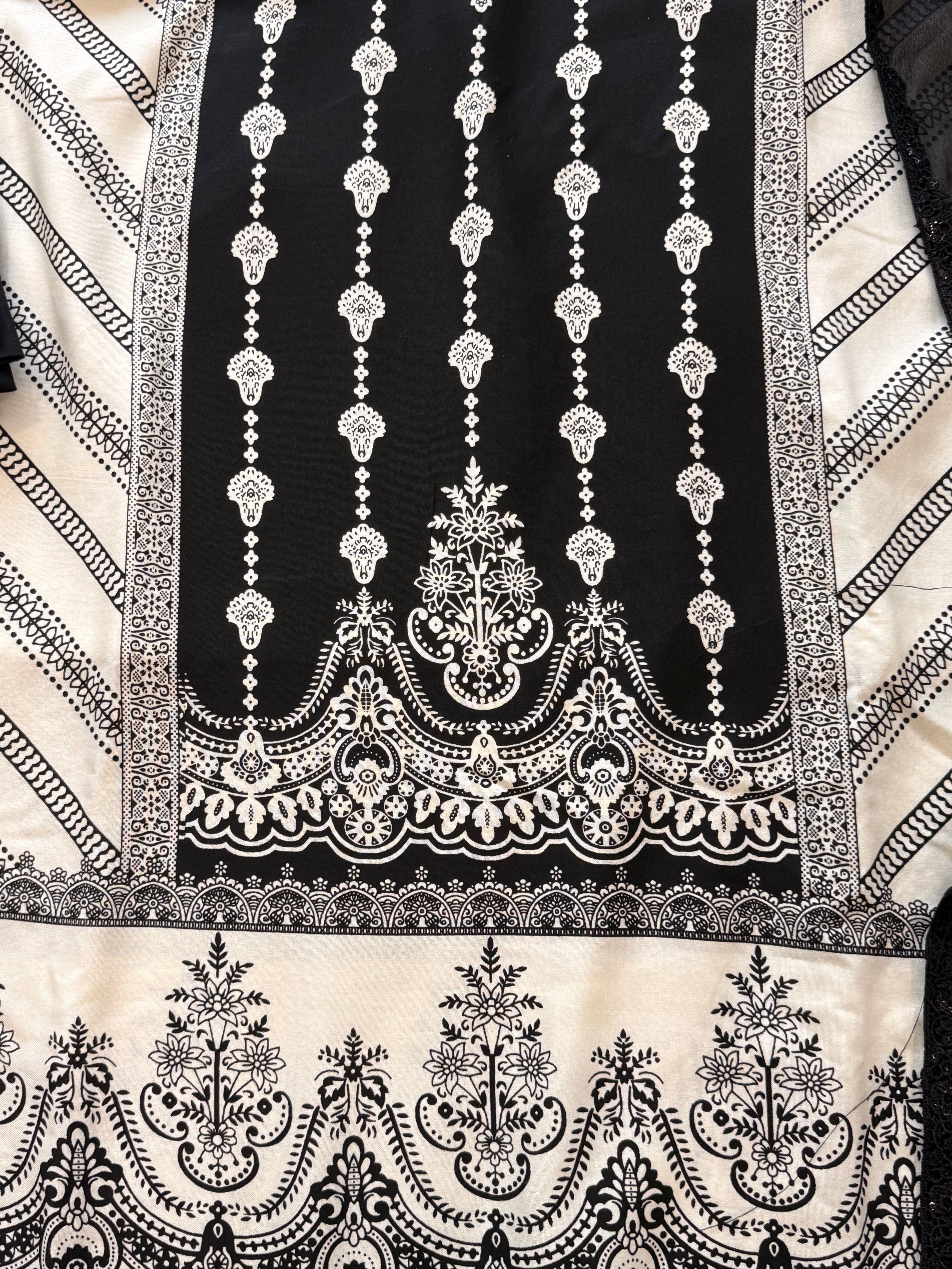 SIYA PAKISTANI LAWN KAFTAN SUIT