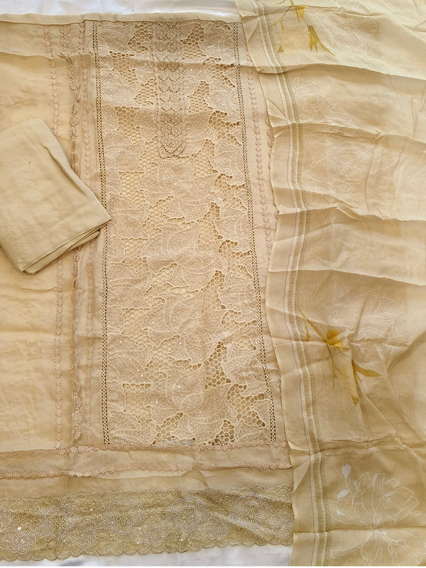 KARACHI LACE EMBROIDERY SUIT 4 Q