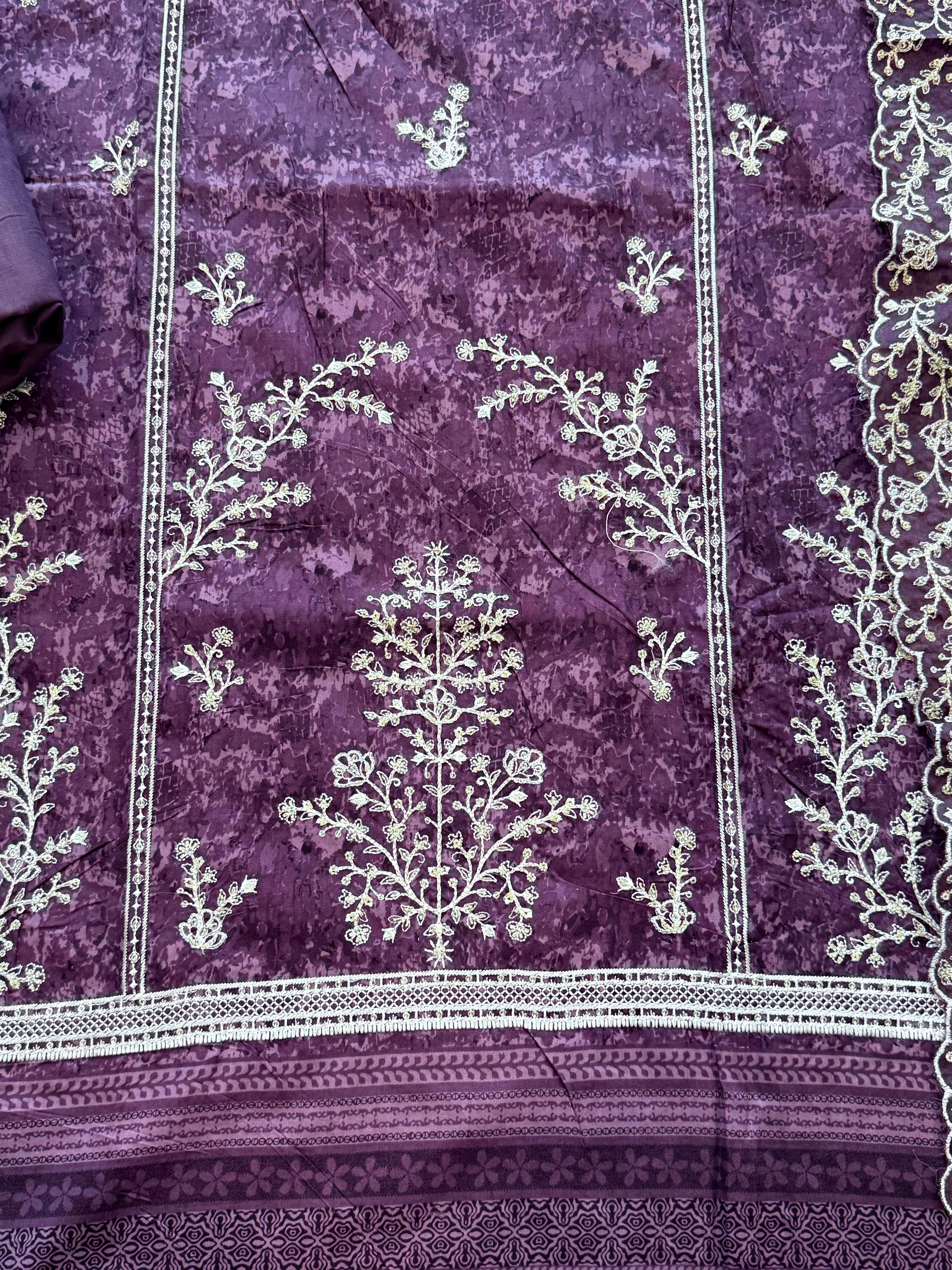 PURPLE BINSAEED EMBROIDERY SUIT 1 Q