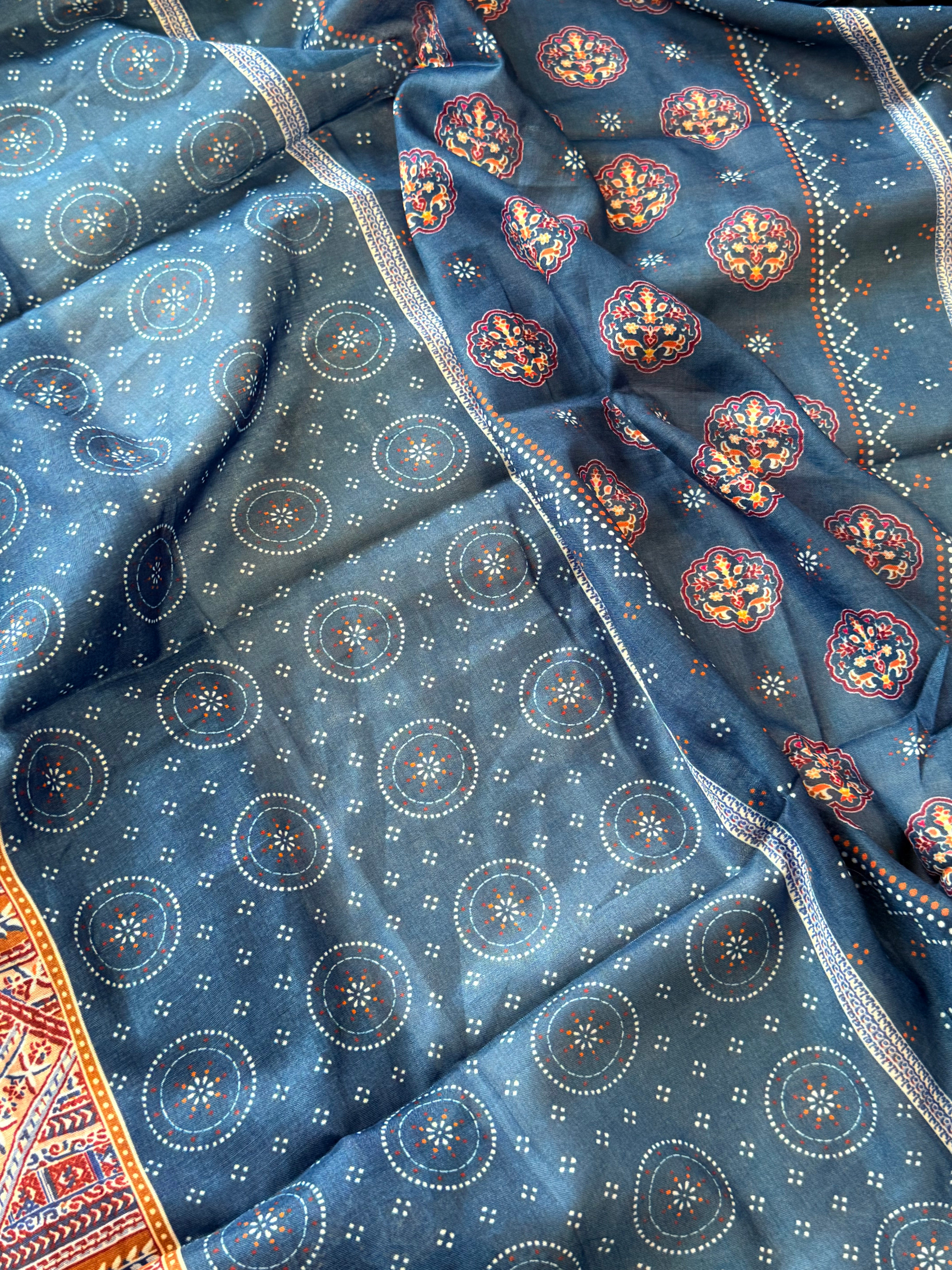 BAGH EMBROIDERY SUIT 3