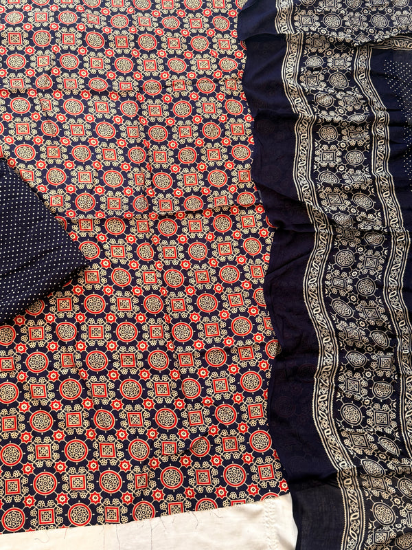 AJRAK COTTON PRINTED SUIT 1 Q
